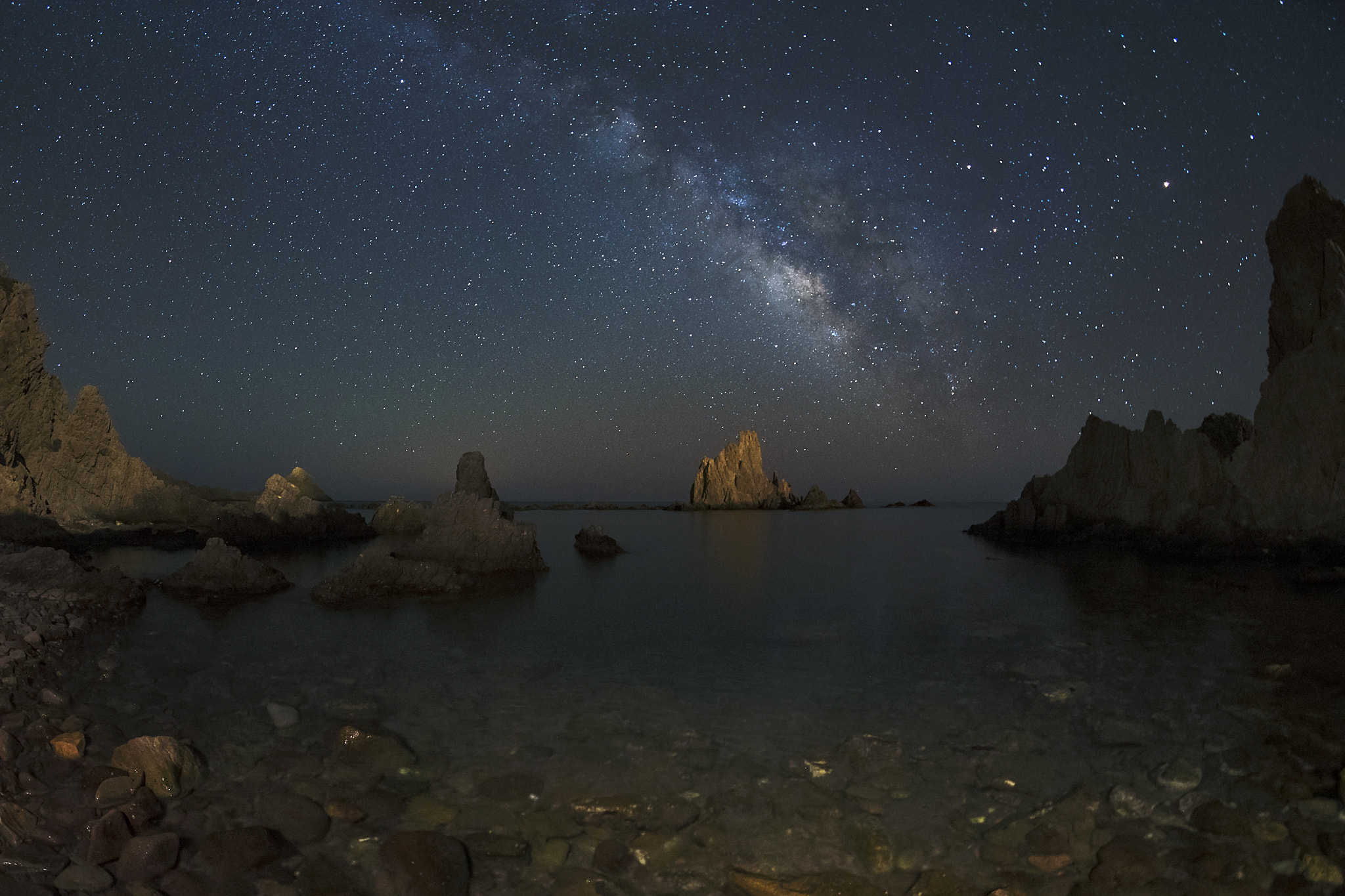 Nikon D750 + Samyang 12mm F2.8 ED AS NCS Fisheye sample photo. Calm at night photography