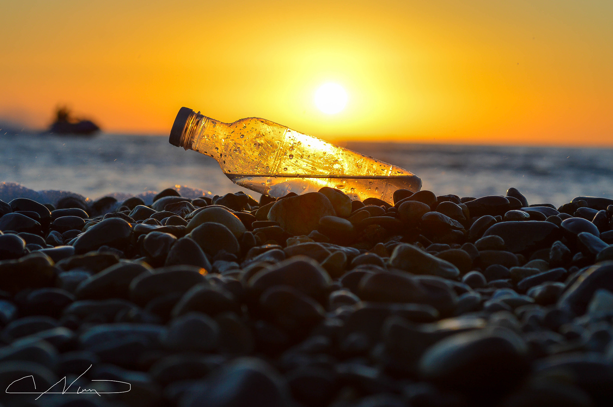 Nikon D3200 + Nikon AF Micro-Nikkor 60mm F2.8D sample photo. Behind the bottle photography