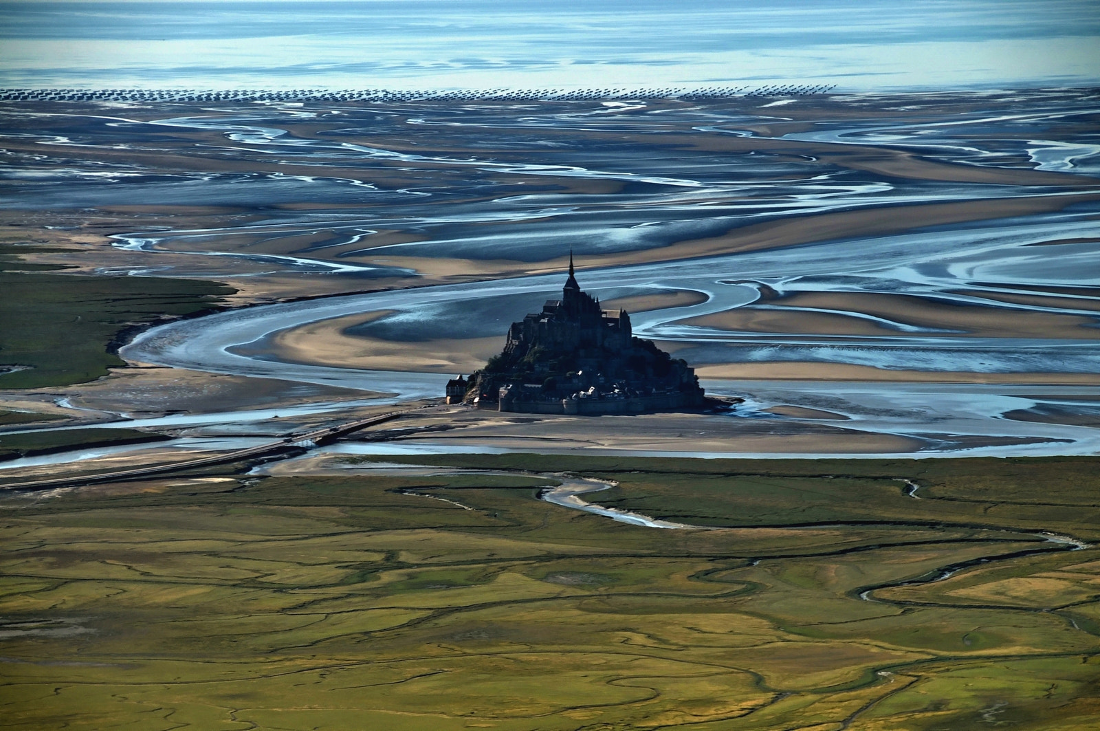 Nikon D300 + Nikon AF-S DX Nikkor 18-200mm F3.5-5.6G IF-ED VR sample photo. Mont st michel photography