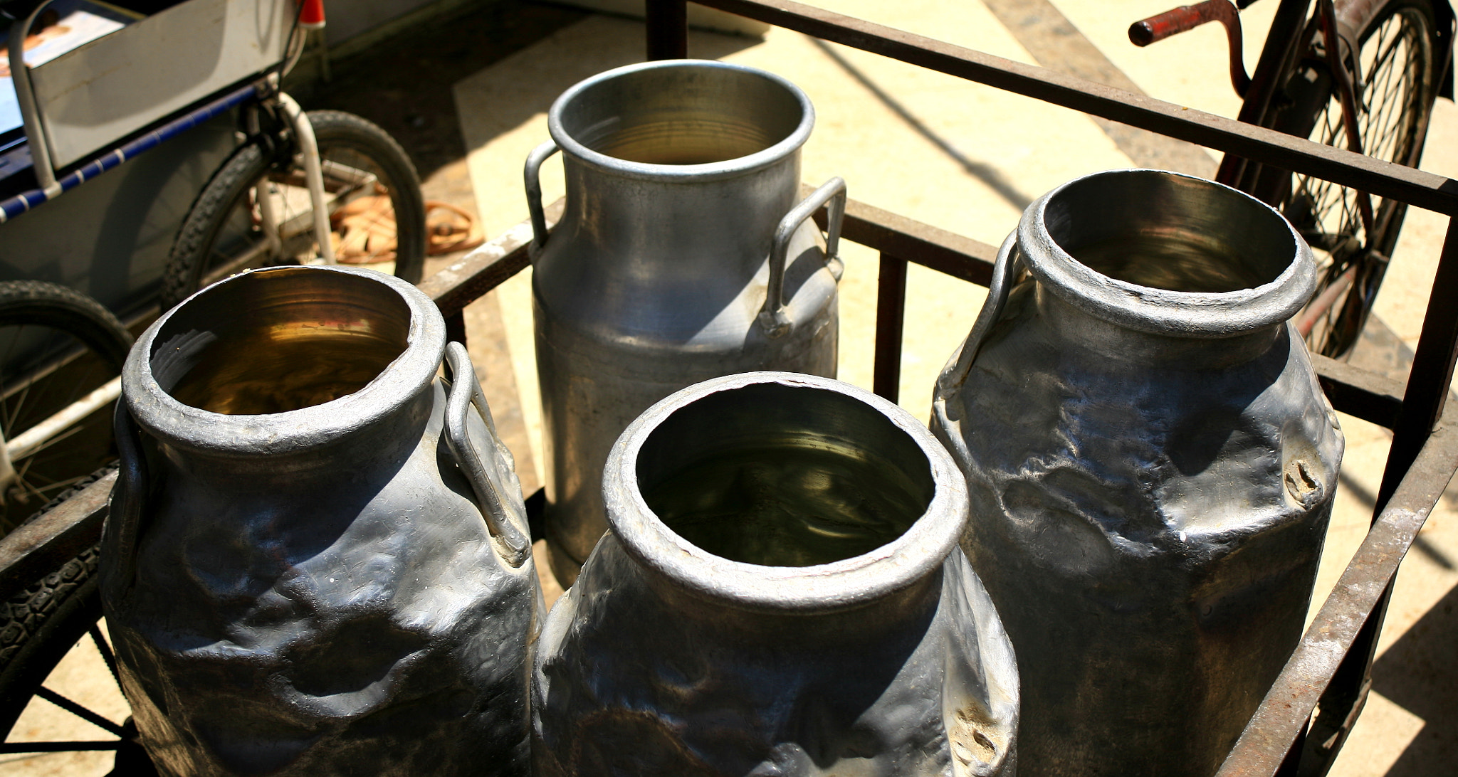 Canon EF 28-80mm f/3.5-5.6 sample photo. Water urns photography