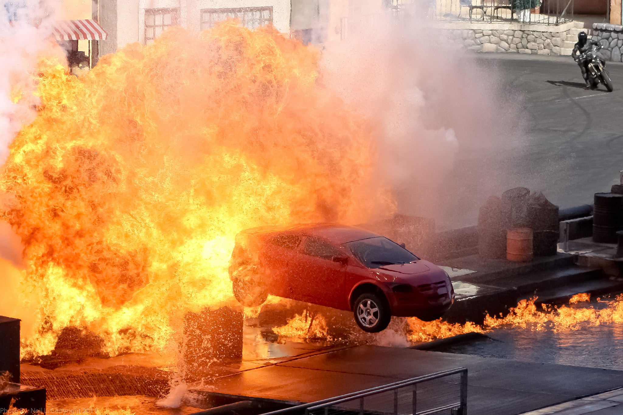 Canon EOS 1000D (EOS Digital Rebel XS / EOS Kiss F) sample photo. Stunt car and explosions photography