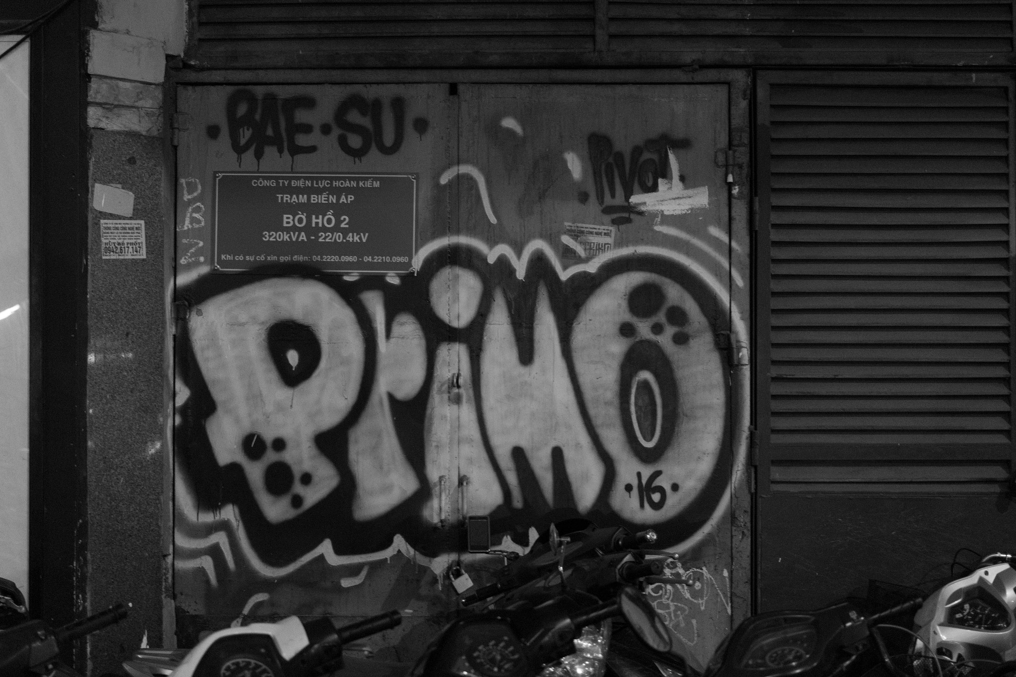 Canon EOS 100D (EOS Rebel SL1 / EOS Kiss X7) sample photo. Graffiti 2 photography