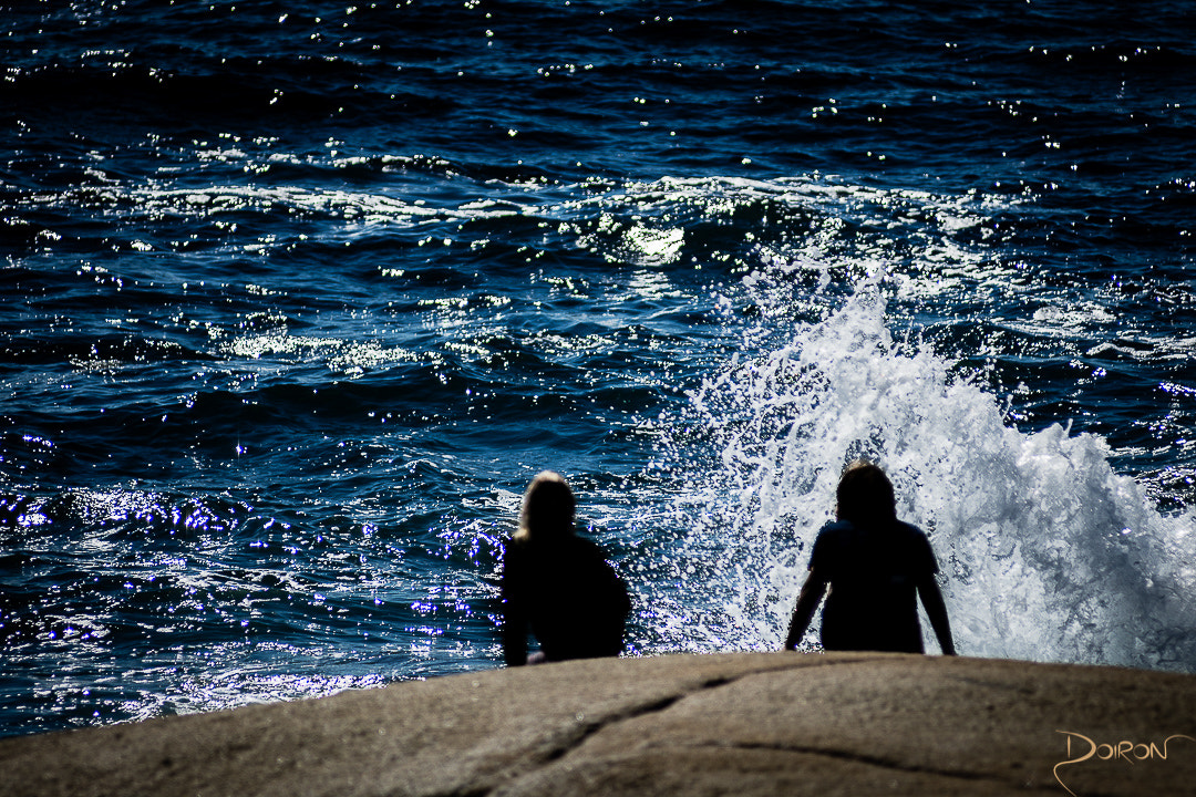 Nikon AF-Nikkor 80-200mm F2.8D ED sample photo. Watching the crashing waves photography