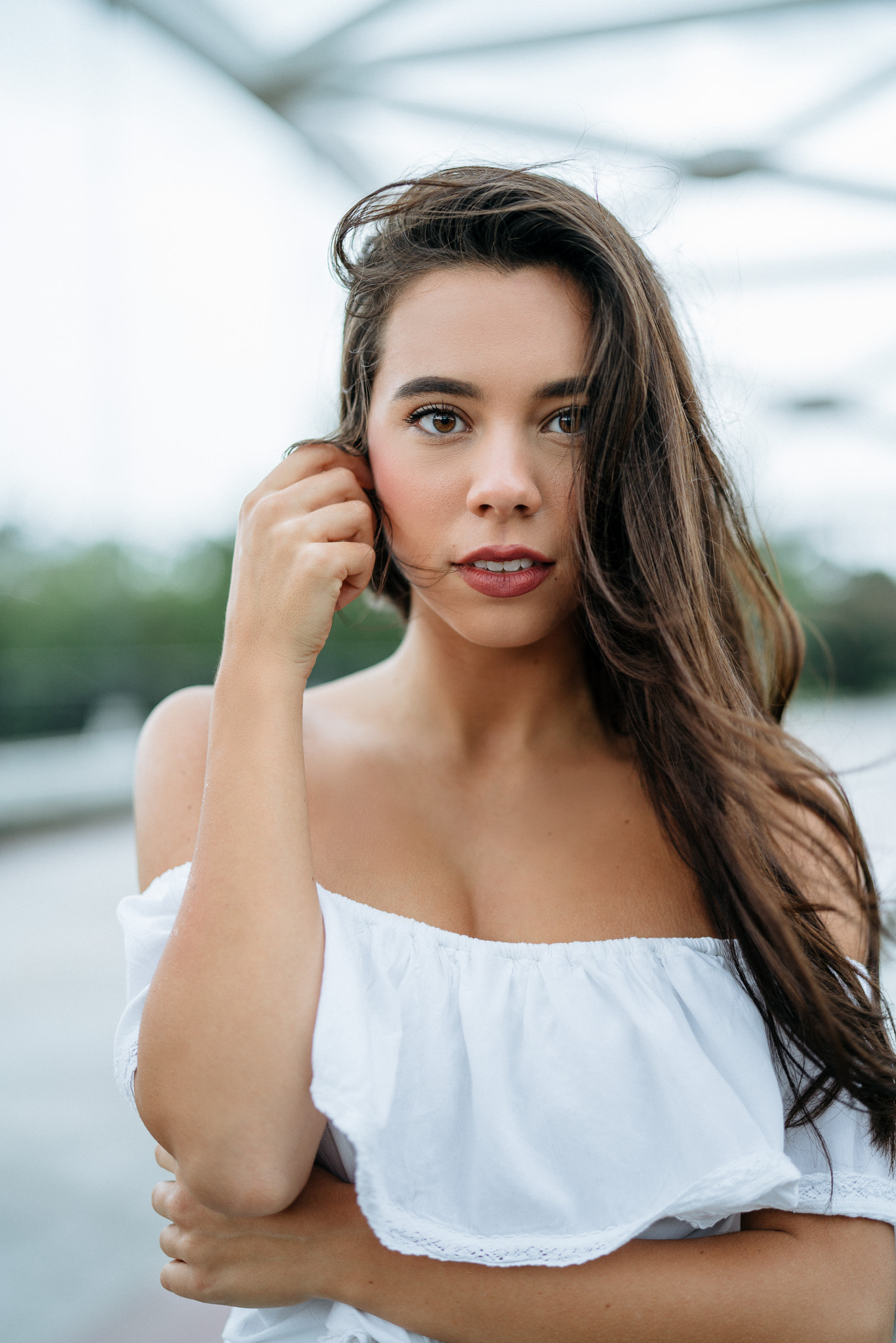 Sony Planar T* FE 50mm F1.4 ZA sample photo. Madeline on hazard street bridge photography