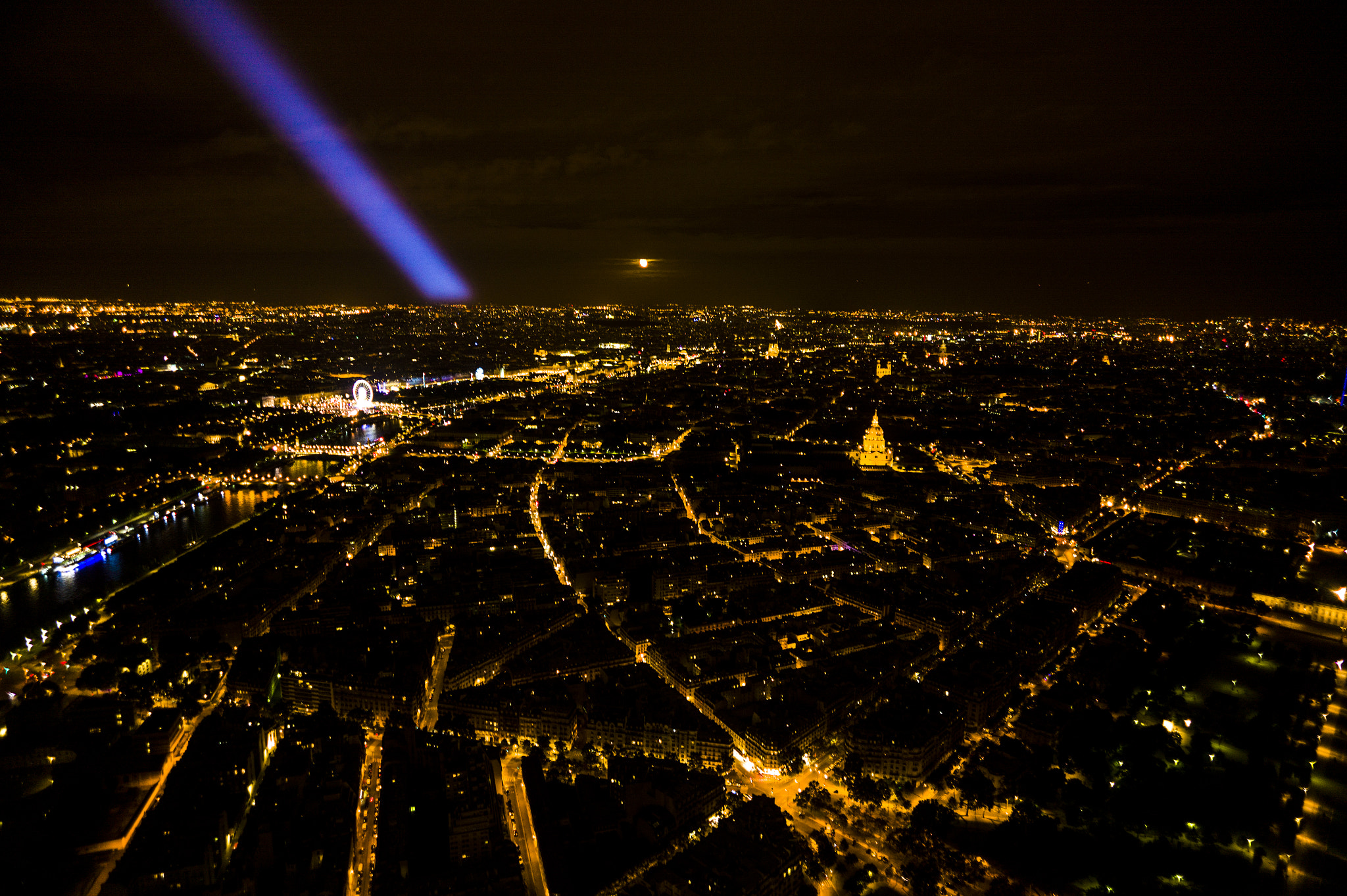 Leica M9 + Elmarit-M 21mm f/2.8 sample photo. Paris photography