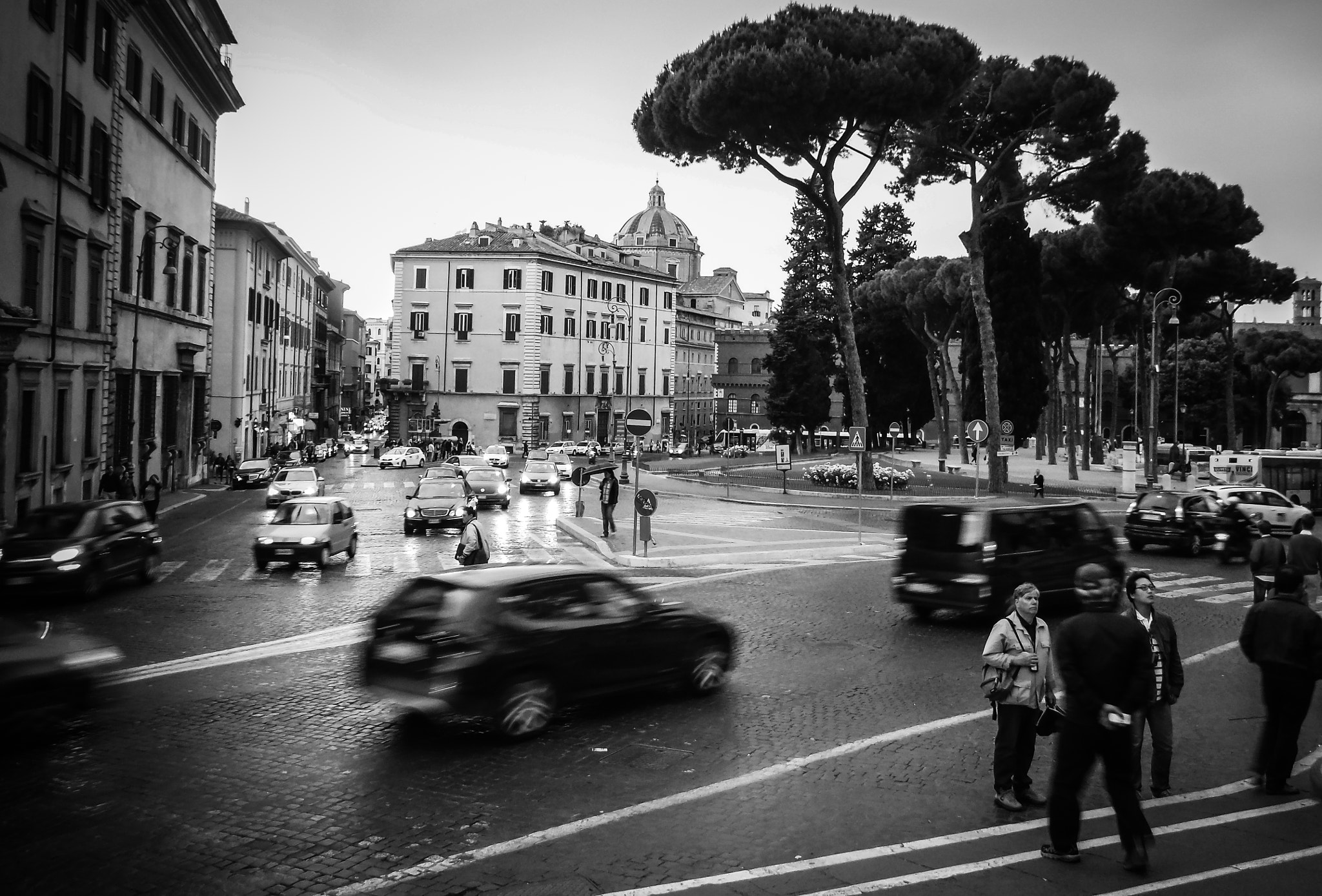 Fujifilm FinePix XP70 XP71 XP75 sample photo. Fast paced streets of rome city center, italy. photography
