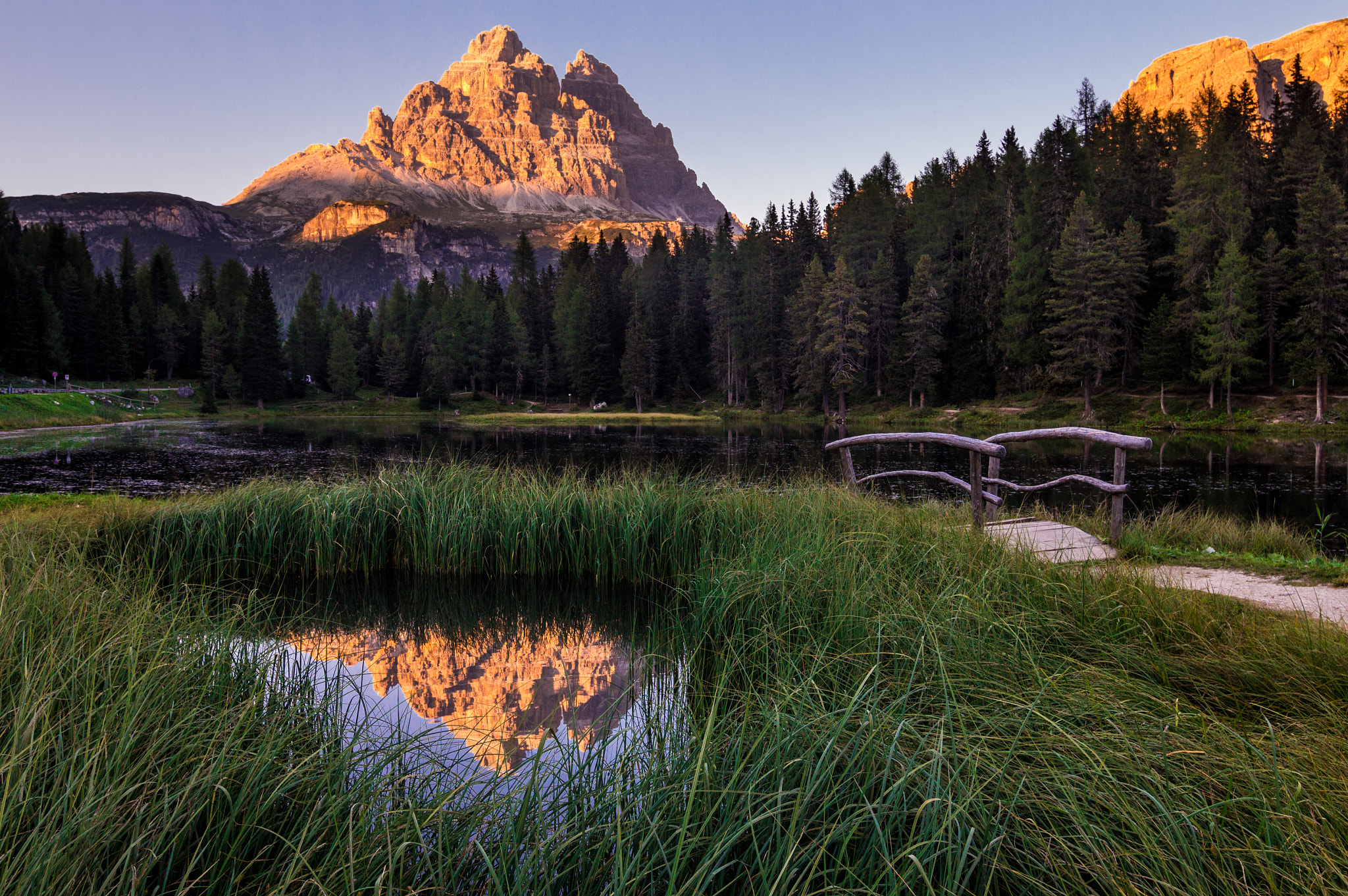 Tokina AT-X Pro 12-24mm F4 (IF) DX sample photo. Lago d'antorno photography