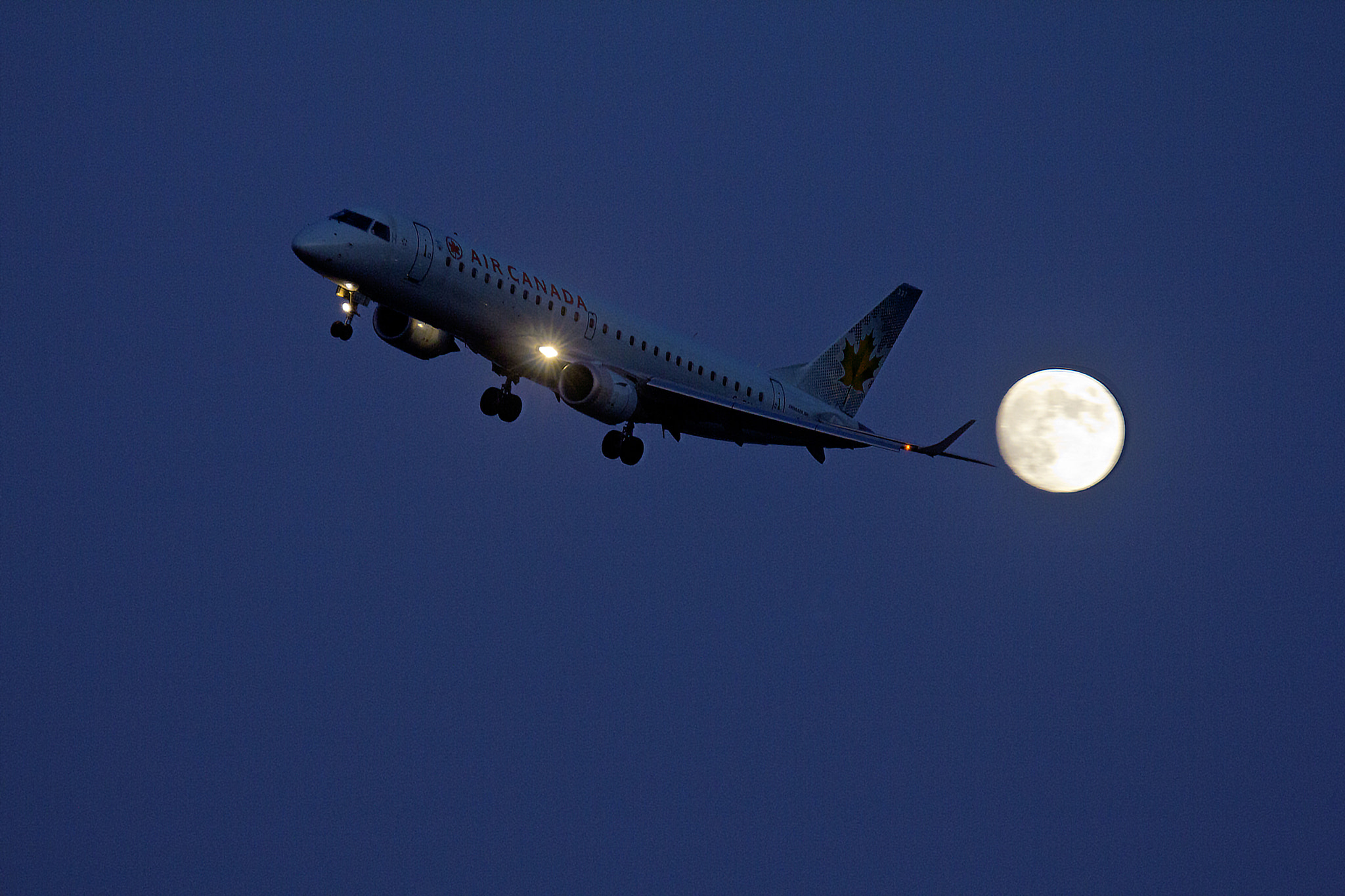 Sigma 50-500mm f/4-6.3 APO HSM EX sample photo. Air canada photography