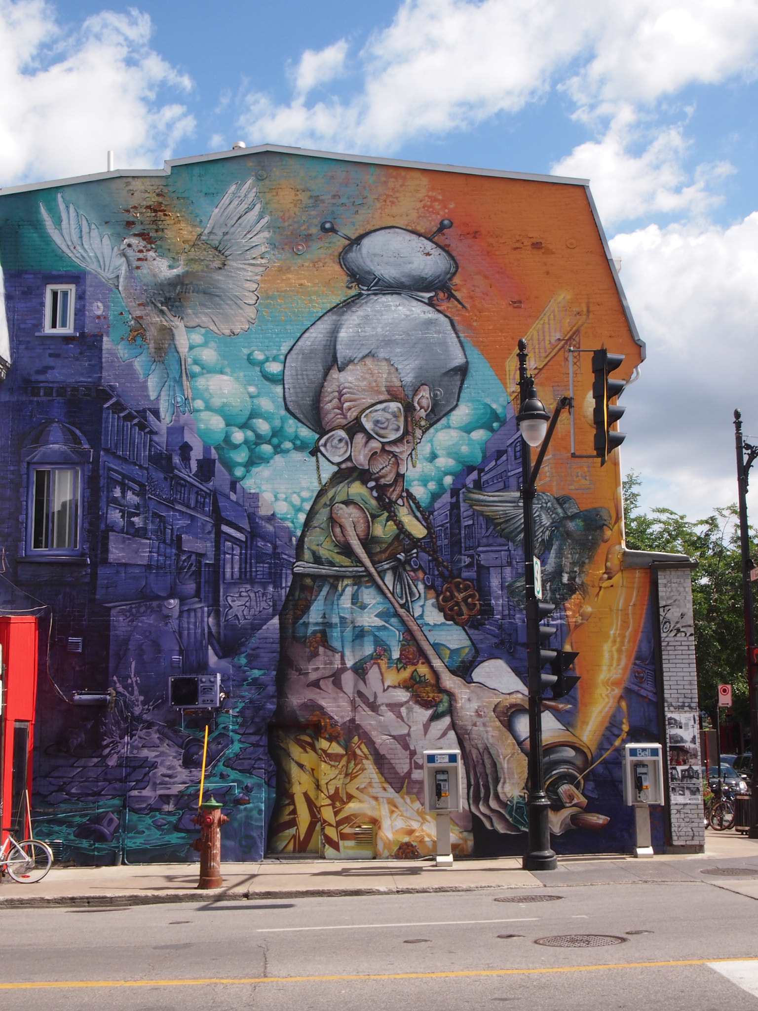 Olympus PEN E-PM1 sample photo. Murals photography