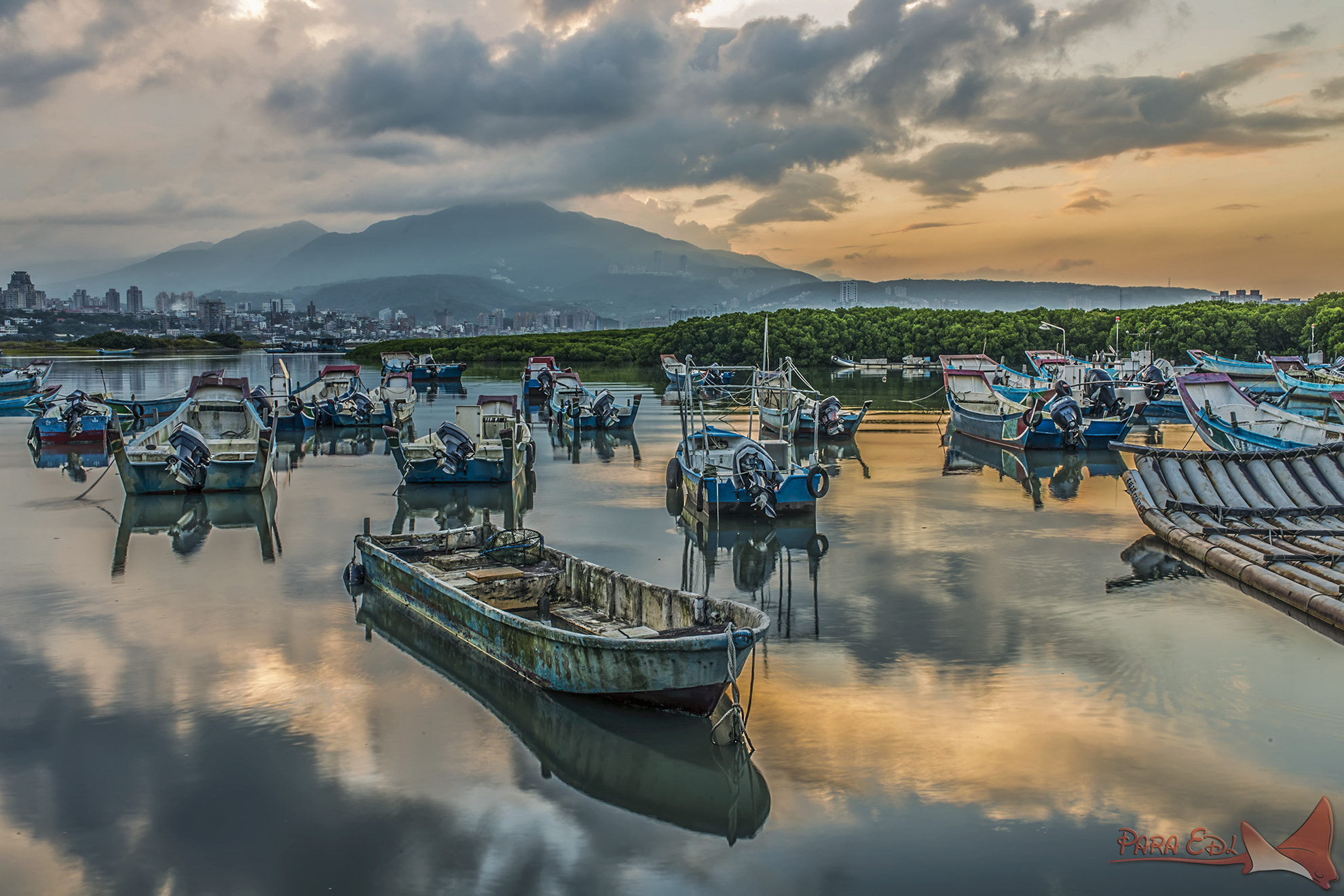 Nikon D800E + Nikon AF Nikkor 35mm F2D sample photo. Wa-zai-wei photography