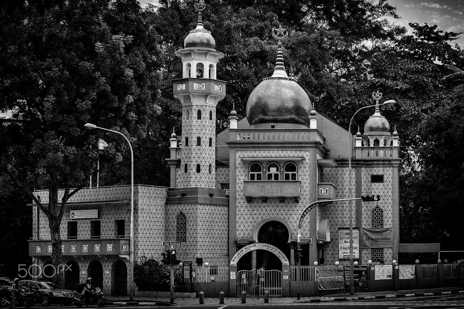 Pentax K-30 + Pentax smc DA 50mm F1.8 sample photo. Malabar masjid photography