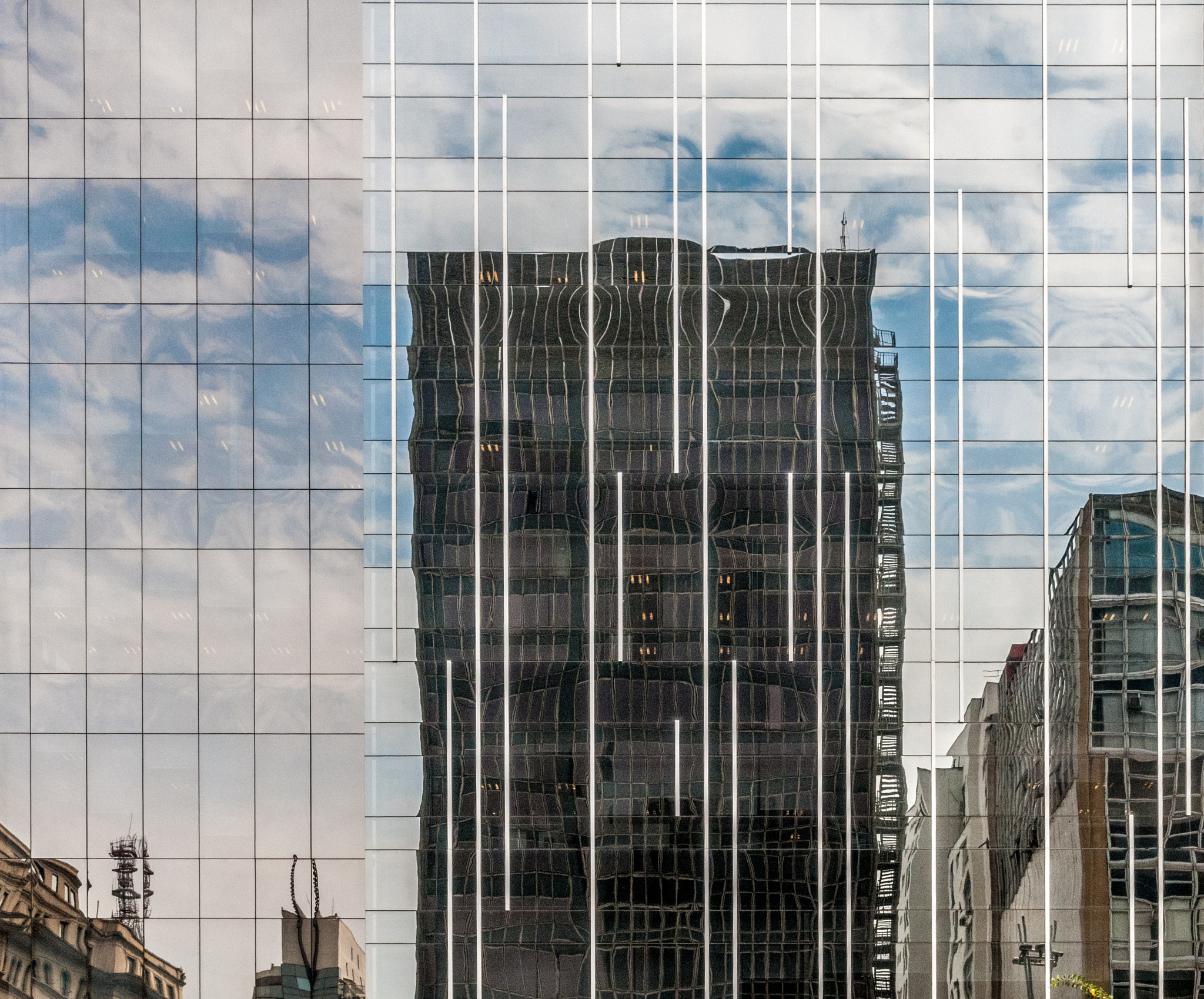 Nikon D300 + Sigma 18-50mm F2.8 EX DC Macro sample photo. Paulista avenue building photography