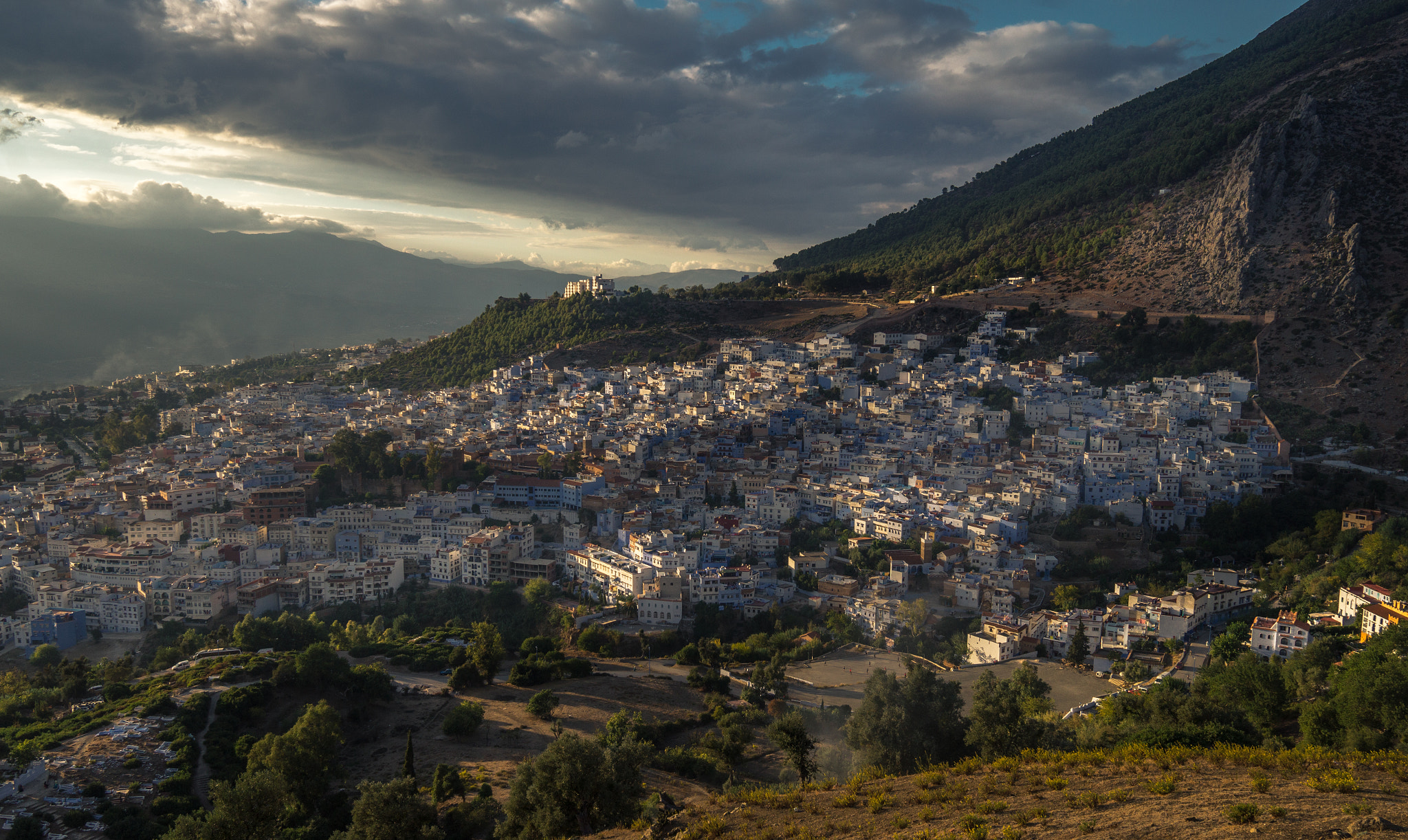 Sony Alpha a5000 (ILCE 5000) + Sigma 19mm F2.8 EX DN sample photo. Chefchaouen, morocco photography