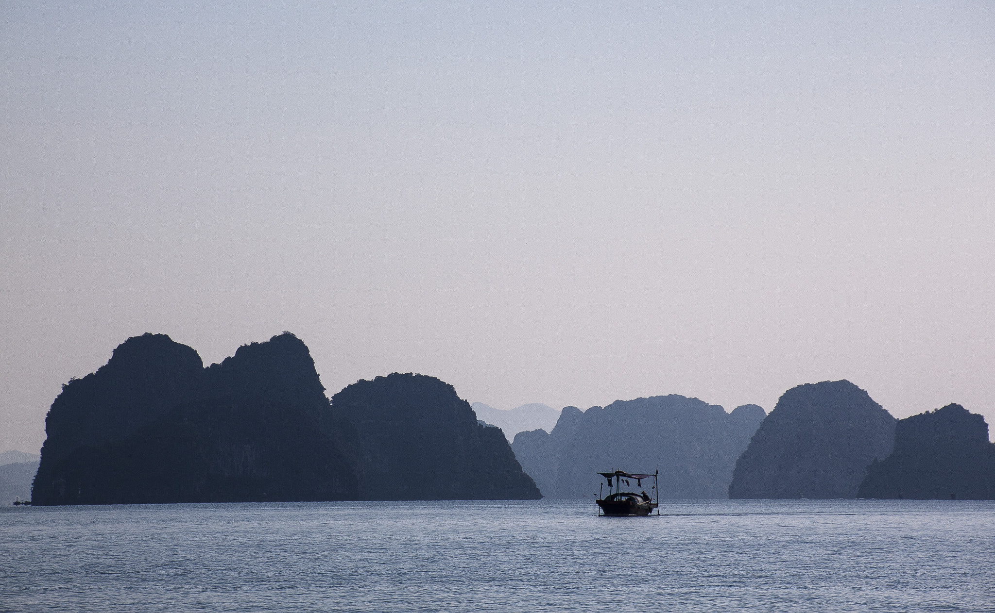 Canon EOS 500D (EOS Rebel T1i / EOS Kiss X3) sample photo. The lost boat photography