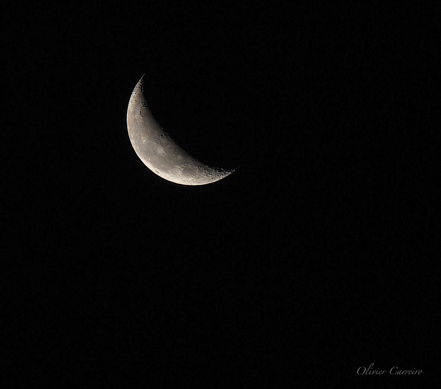 Canon EOS 70D + Canon EF 80-200mm f/2.8L sample photo. Lune () photography