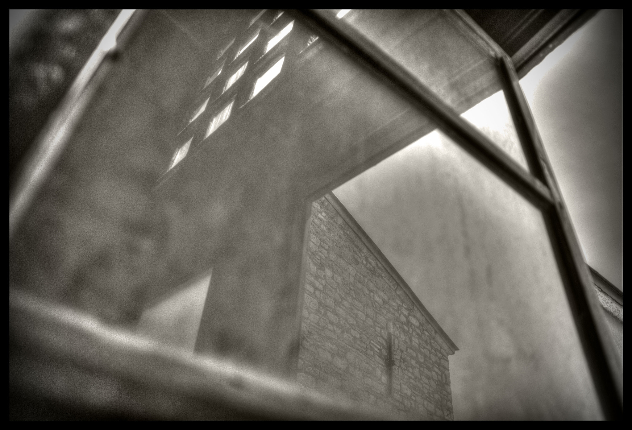 Sigma 17-70mm F2.8-4.5 DC Macro Asp. IF sample photo. Finestra by matteo scardovelli photography