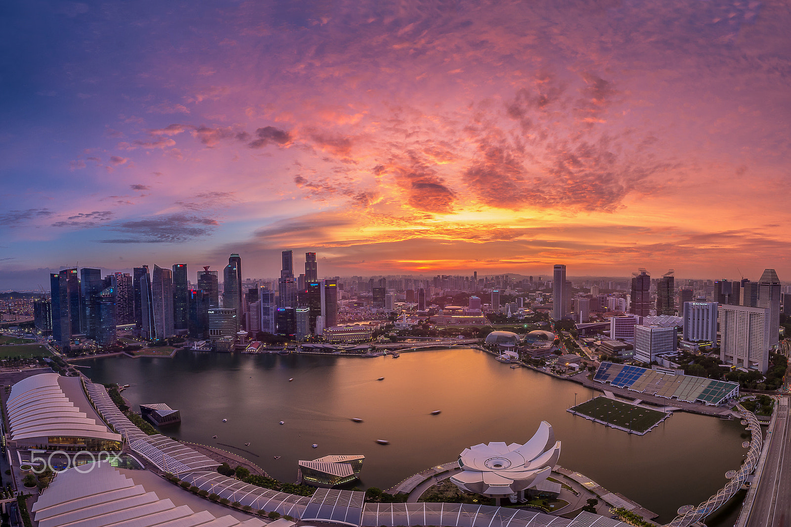 Olympus OM-D E-M10 II + Olympus M.Zuiko Digital ED 7-14mm F2.8 PRO sample photo. Singapore | the view from above photography