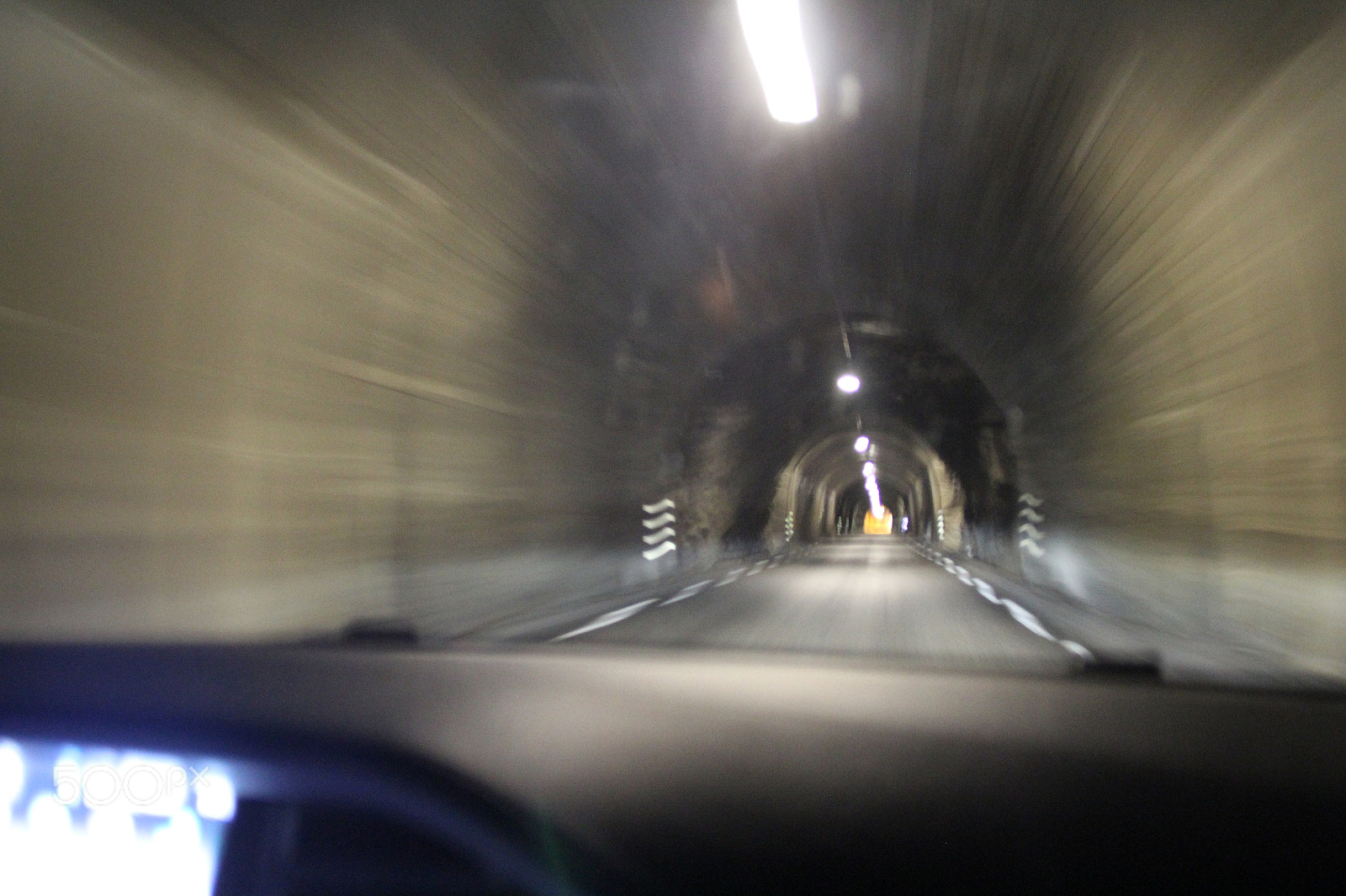 Canon EOS 60D + Canon EF 20mm F2.8 USM sample photo. Tunnel vision photography