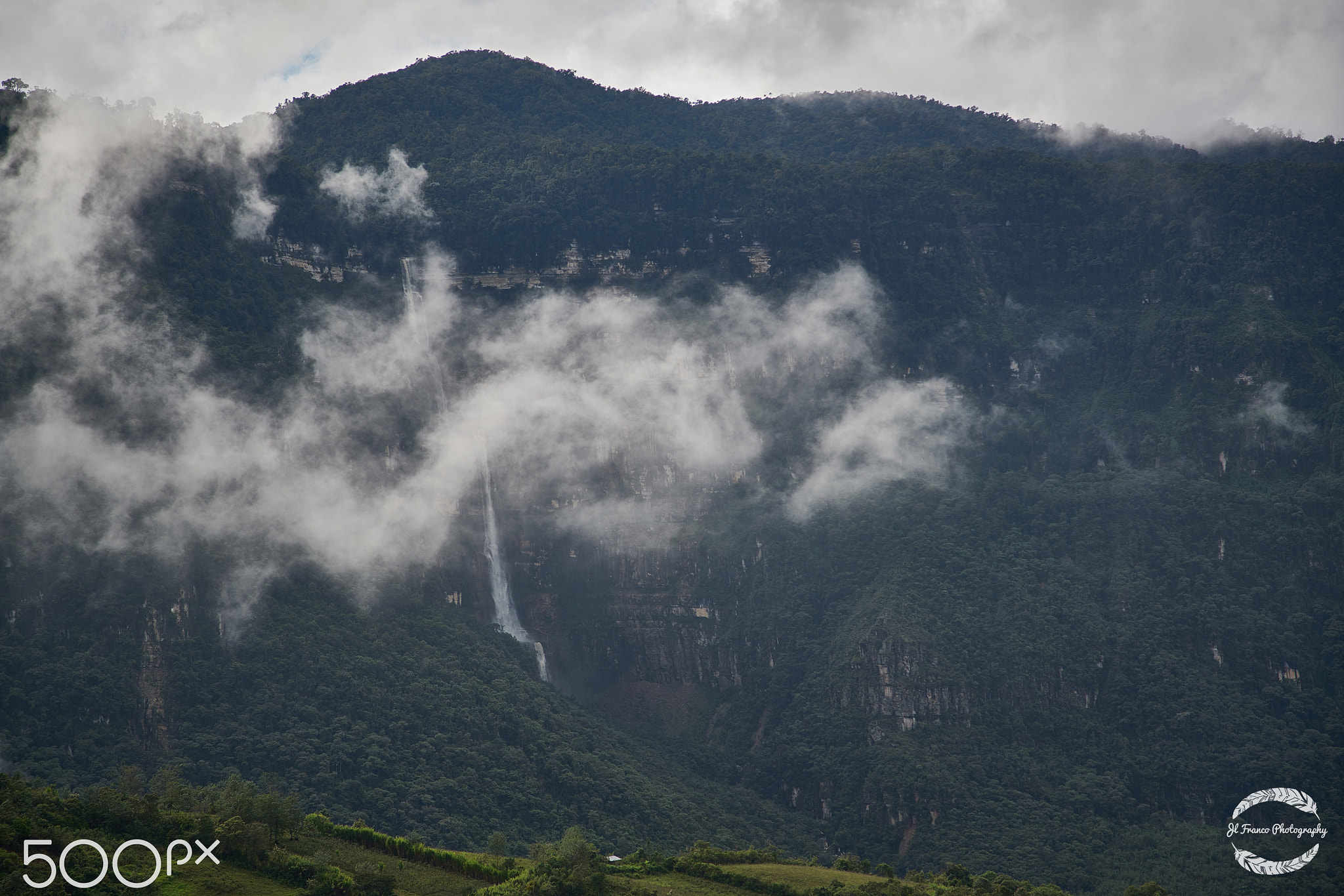 24-105mm F4 G SSM OSS sample photo. Bosque de nubes photography