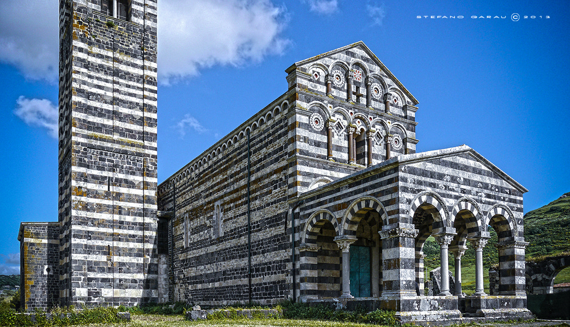 Panasonic Lumix DMC-GH2 sample photo. Church photography