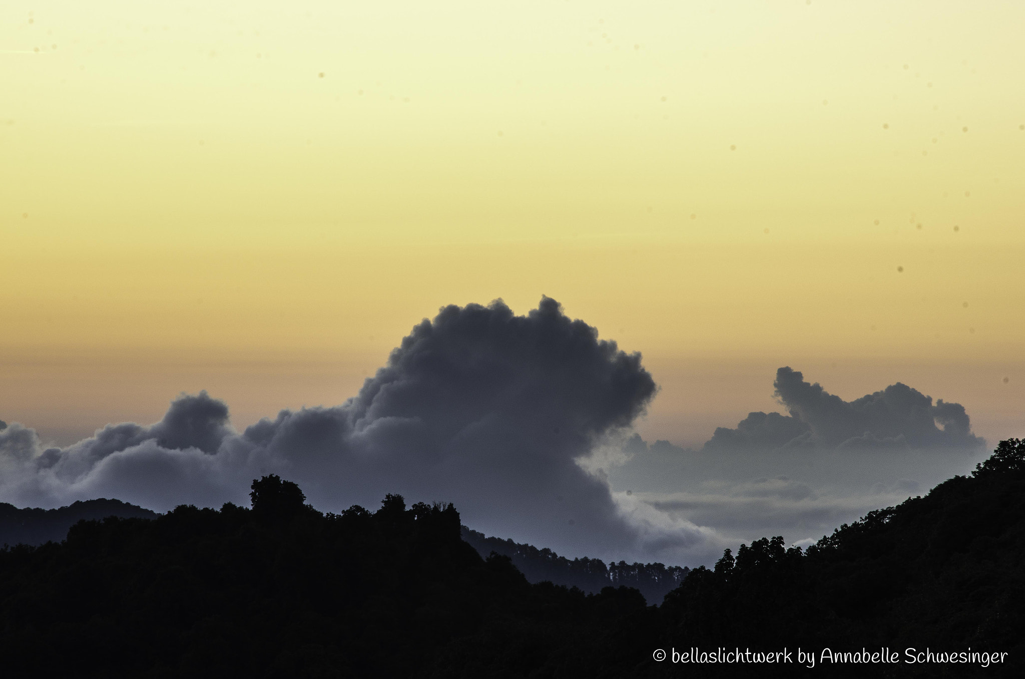 Sigma 18-250mm F3.5-6.3 DC Macro OS HSM sample photo. Wolken photography