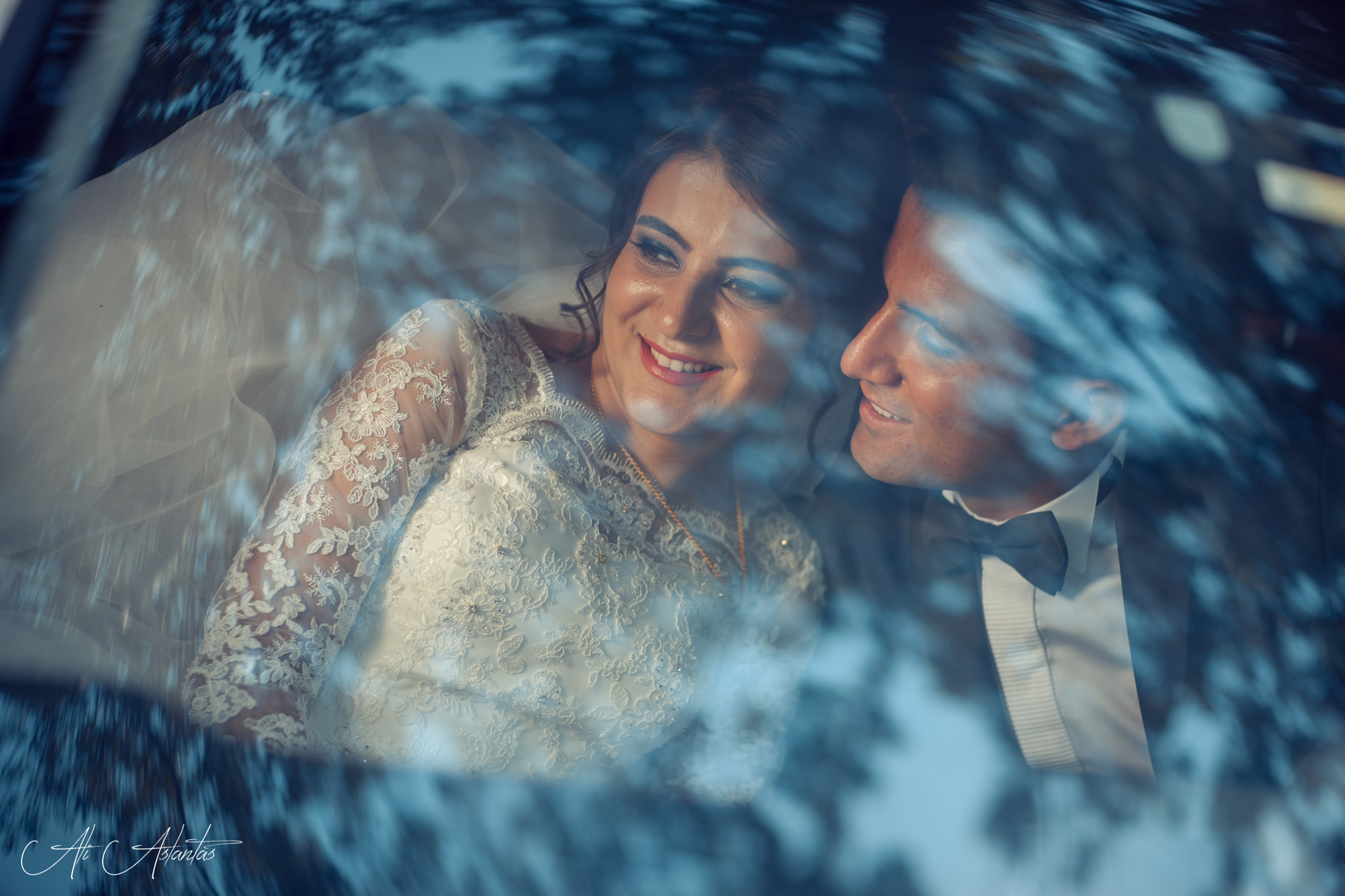 Canon EOS-1Ds Mark III sample photo. Wedding photography