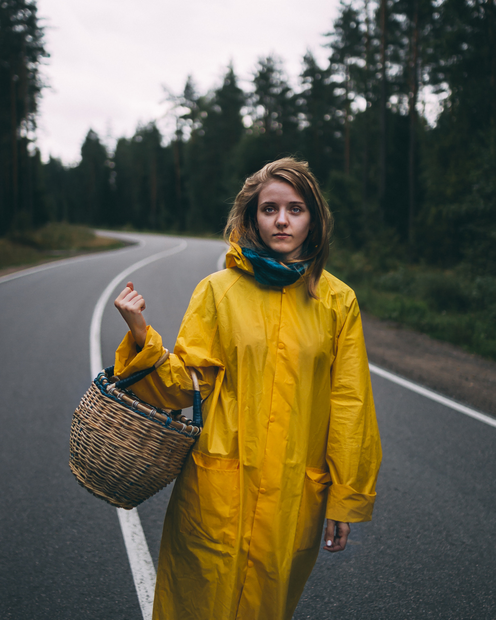 Sigma 30mm F1.4 EX DC HSM sample photo. Do not be afraid to the ladies in yellow. photography