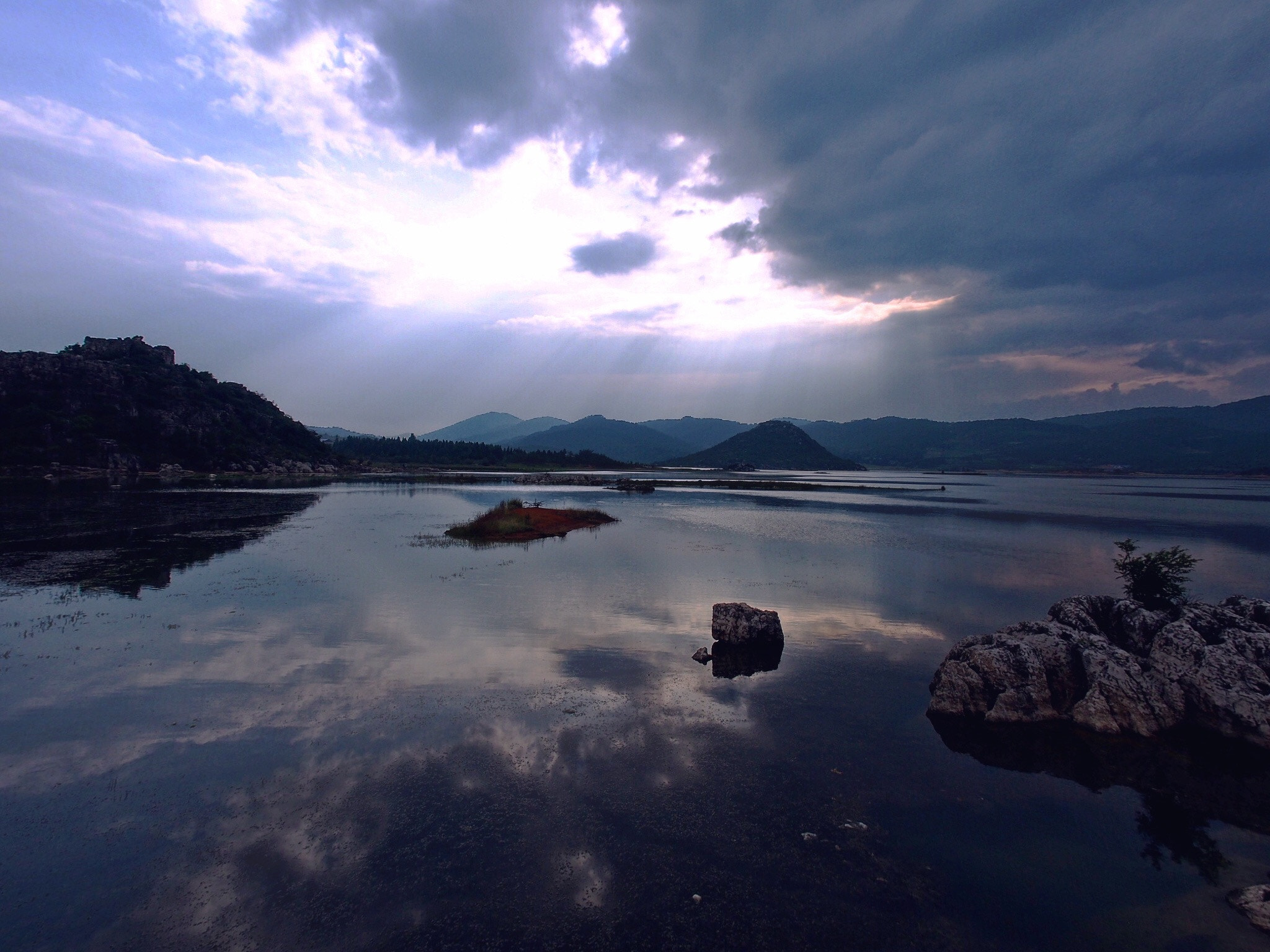 Olympus PEN E-P5 + Olympus M.Zuiko Digital ED 12-40mm F2.8 Pro sample photo. 海峰 photography