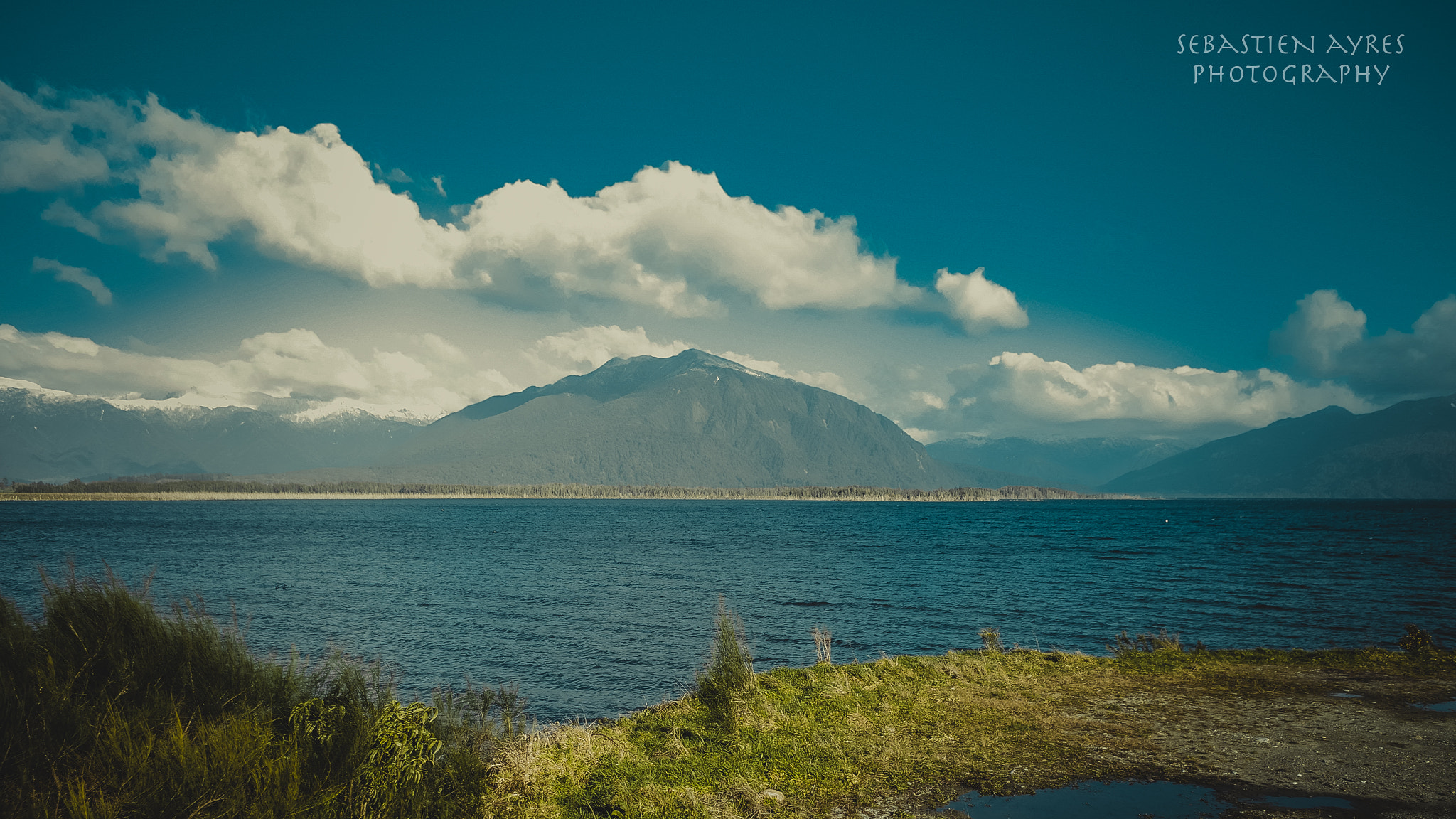 Pentax K-S2 sample photo. Blue photography
