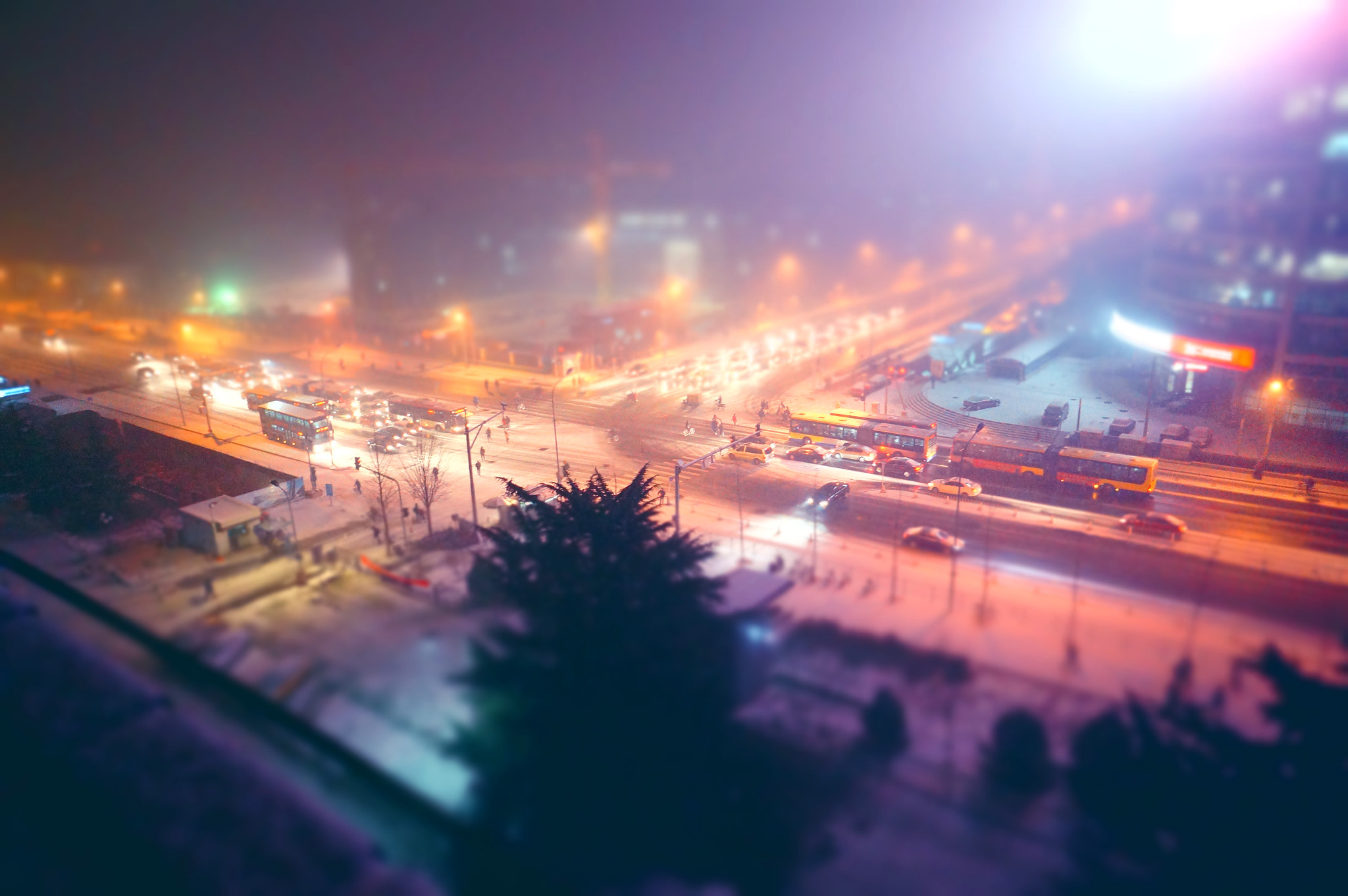 Sony Alpha NEX-5N + Sony E 16mm F2.8 sample photo. Snowy night photography