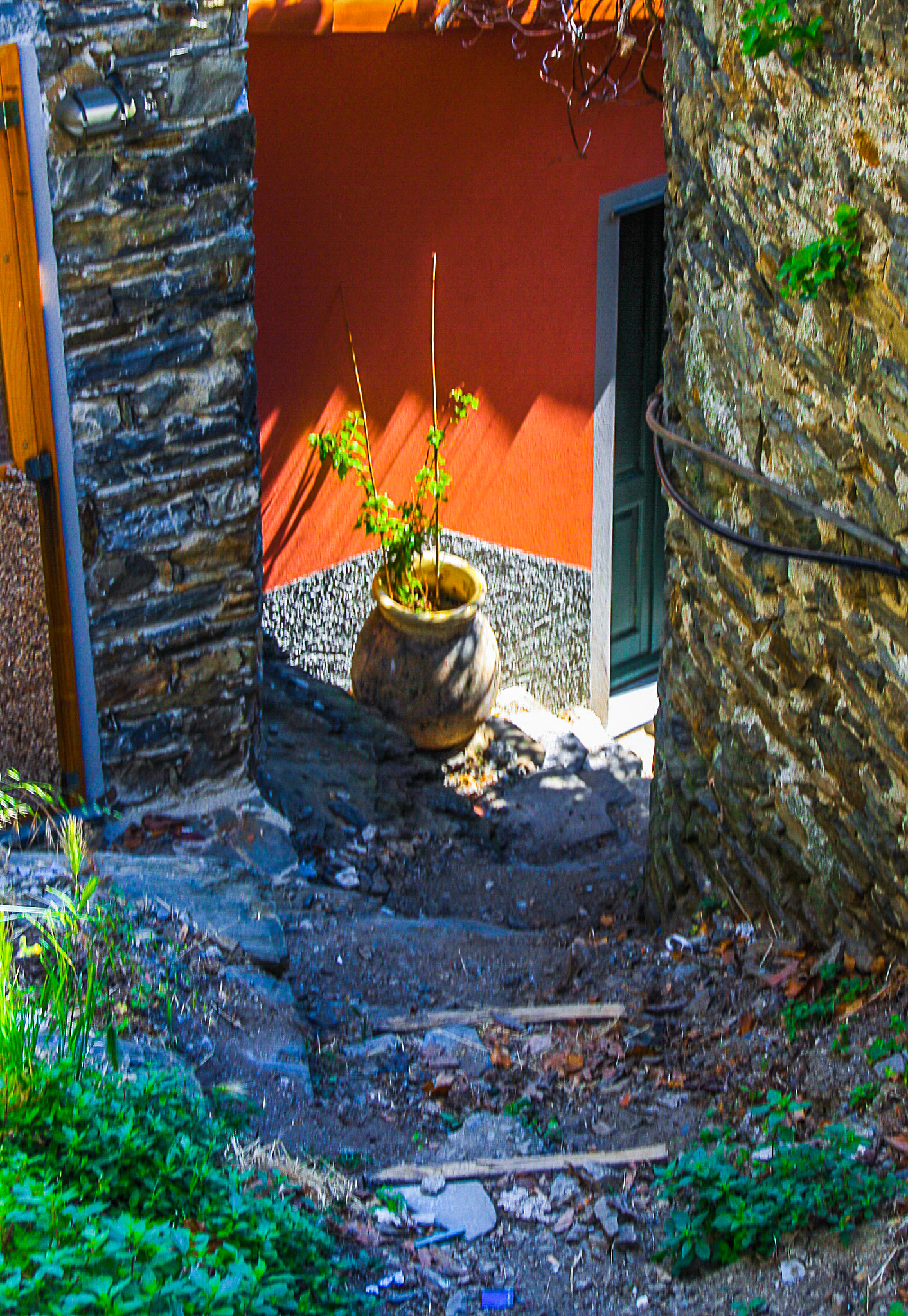 Sigma 18-250mm F3.5-6.3 DC OS HSM sample photo. Vernazza italy photography