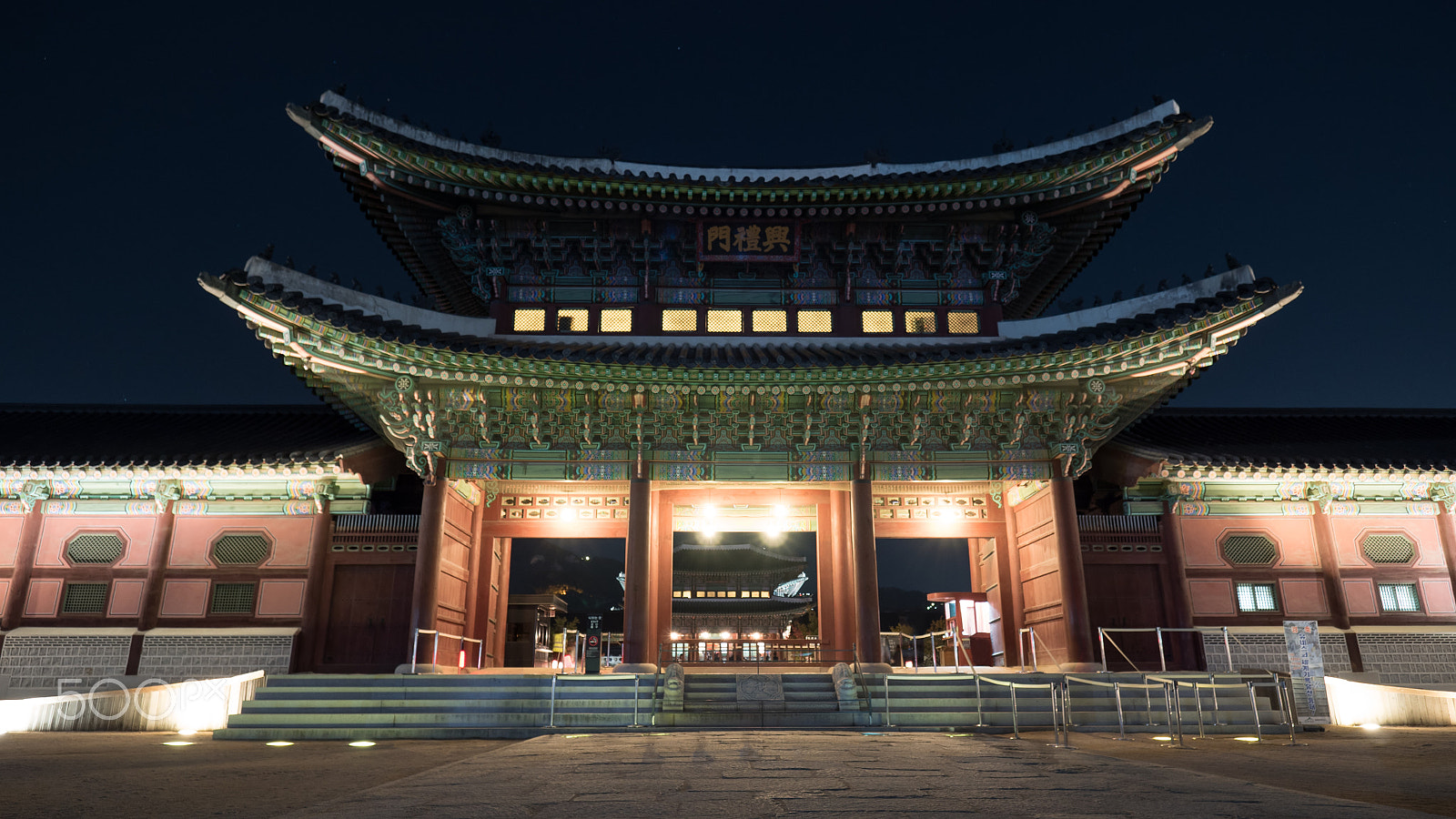 Panasonic Lumix DMC-GH4 + Olympus M.Zuiko Digital ED 7-14mm F2.8 PRO sample photo. Heungryemun gate at night. seoul, south korea photography
