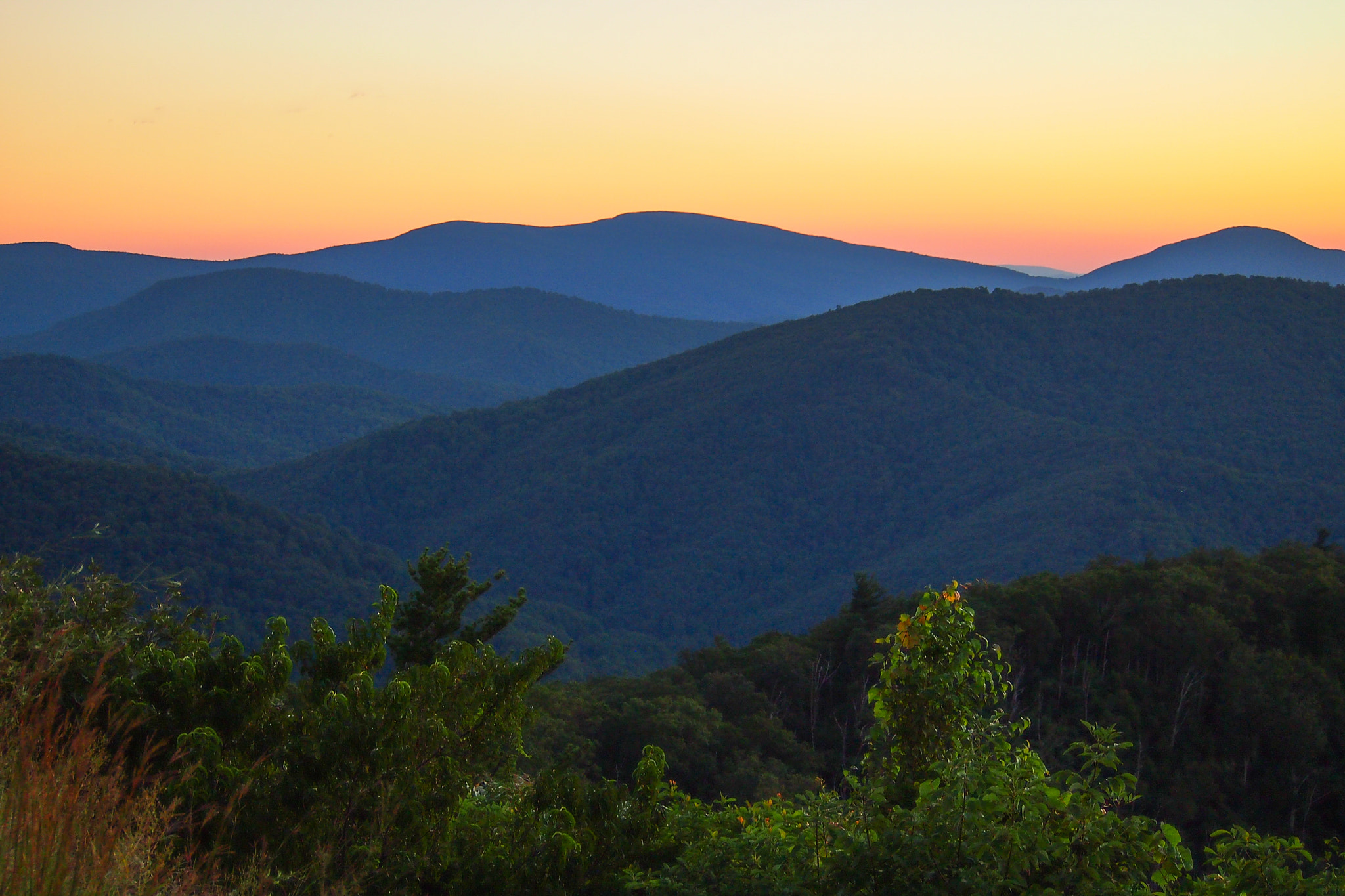 Olympus PEN E-P3 sample photo. Blue ridge sunrise photography
