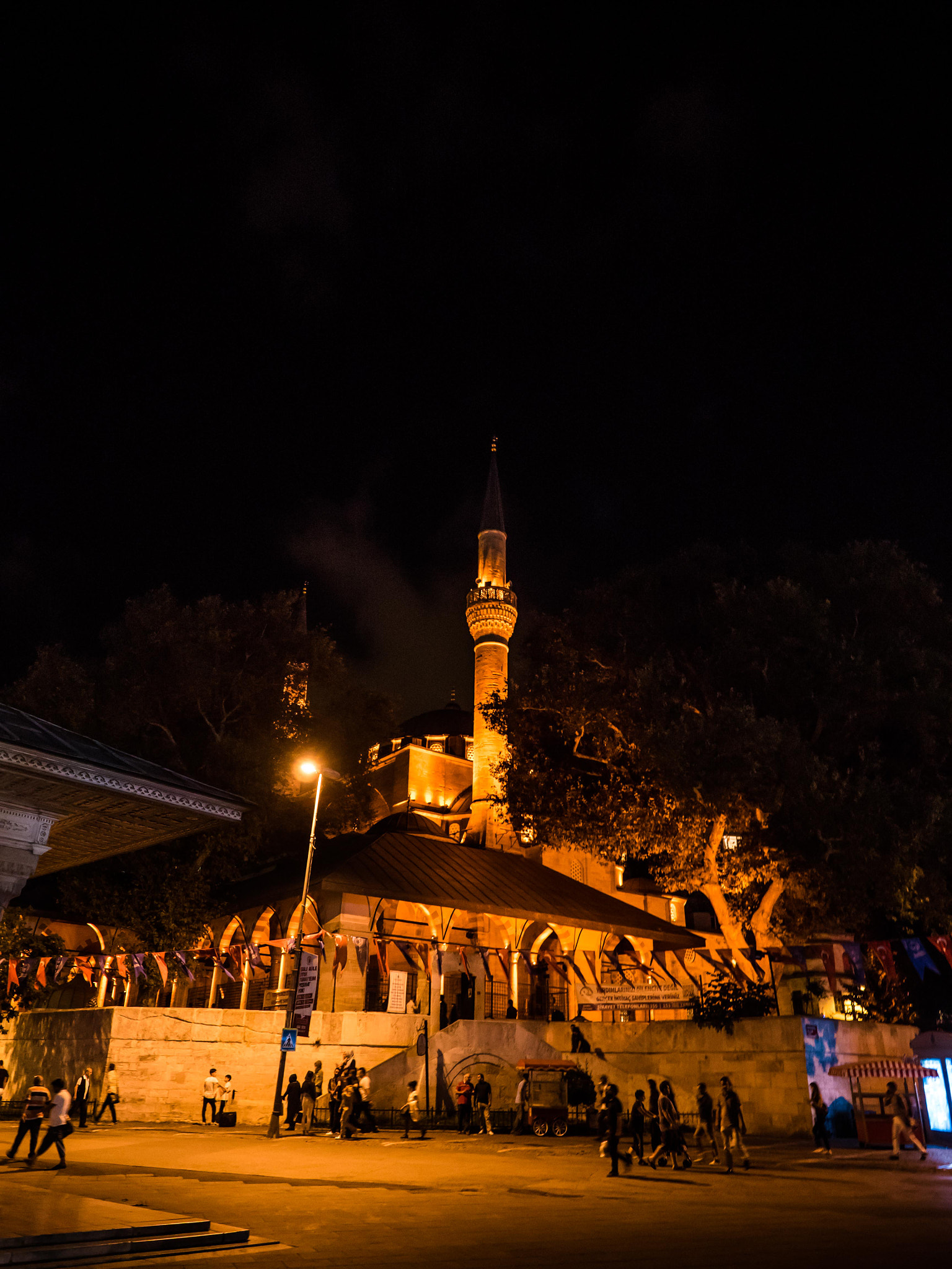 Panasonic Lumix DMC-GH4 + Olympus M.Zuiko Digital ED 12-40mm F2.8 Pro sample photo. Uskudar photography