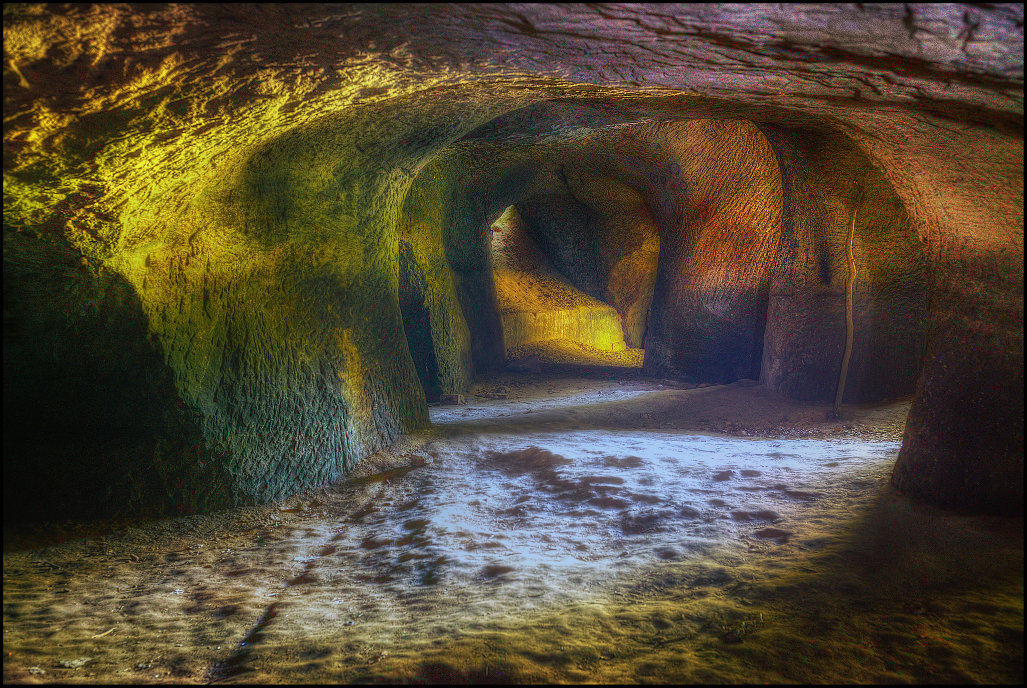Canon EF 35mm F1.4L II USM sample photo. The cave photography