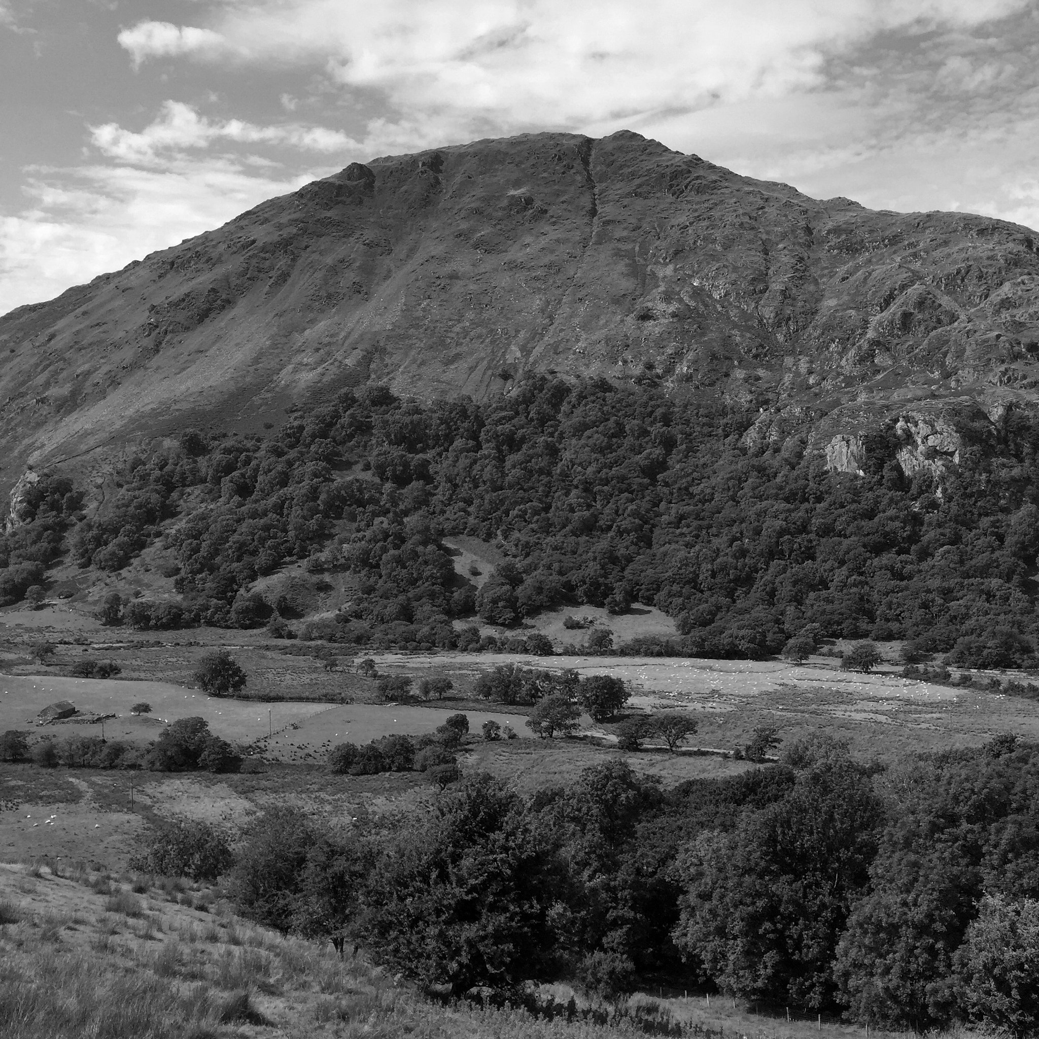 Jag.gr 6X6 for iPhone sample photo. Beddgelert, wales photography