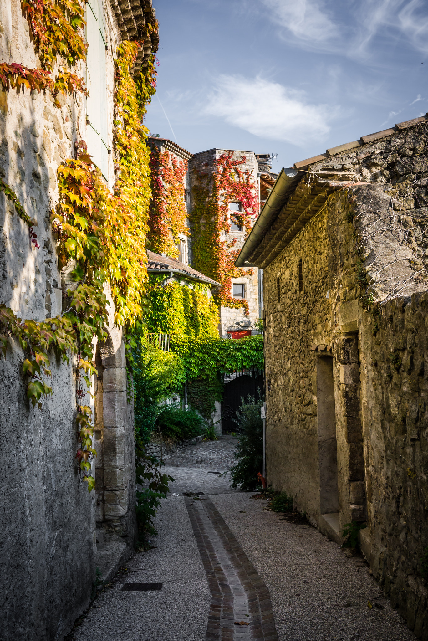 Panasonic Lumix DMC-G2 + Panasonic Lumix G 20mm F1.7 ASPH sample photo. Streets of provence photography