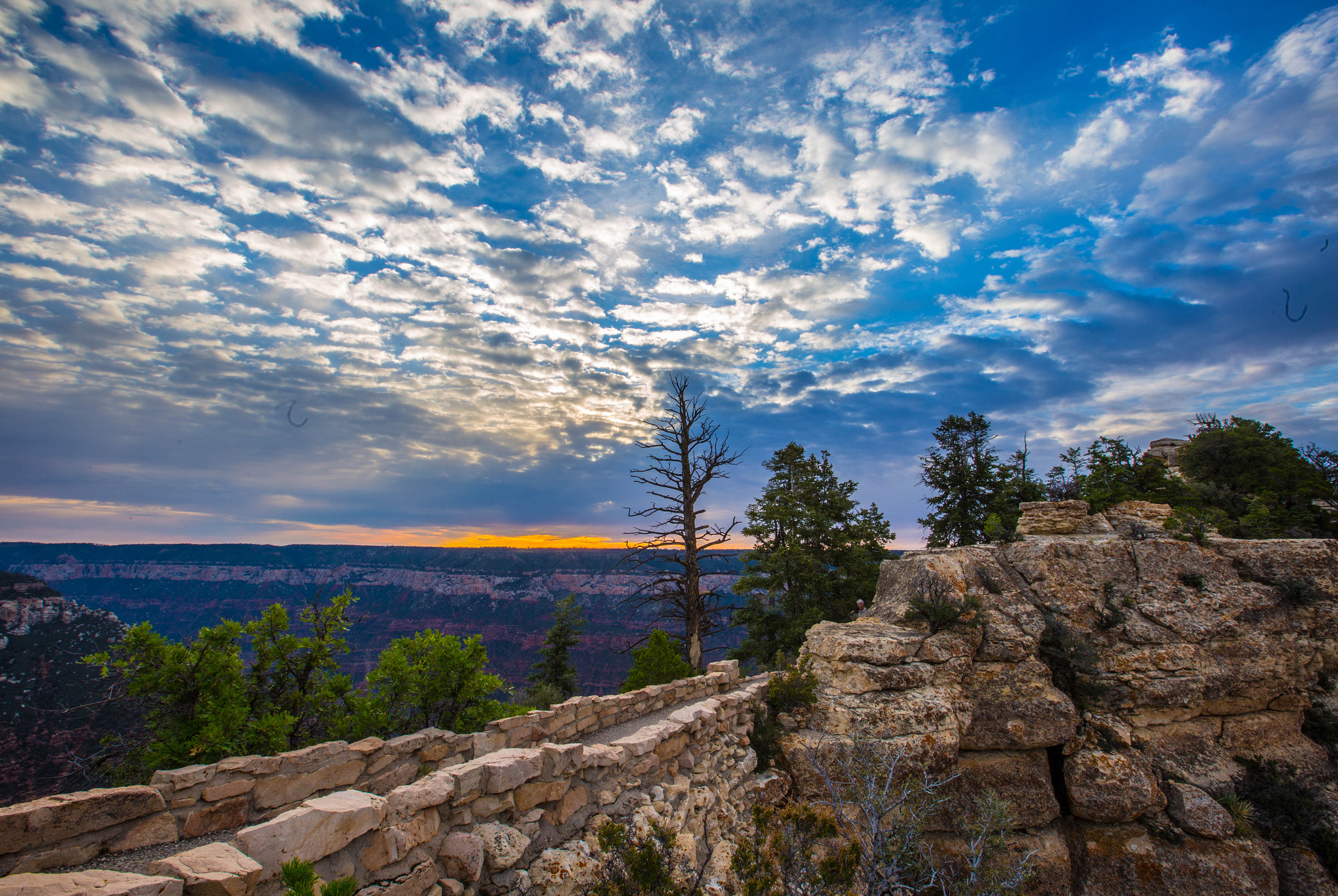Sunrise at Bright Angel Point