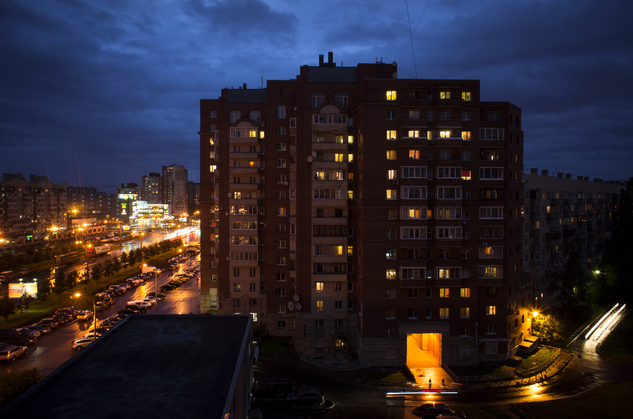Sony Alpha NEX-3 + Sony E 16mm F2.8 sample photo. From my window photography