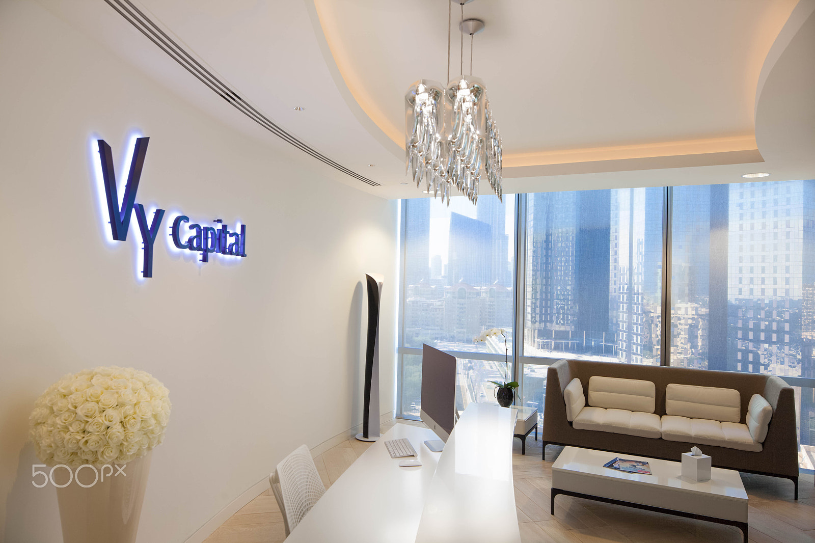 Canon TS-E 24.0mm f/3.5 L II sample photo. Vycapital front desk photography