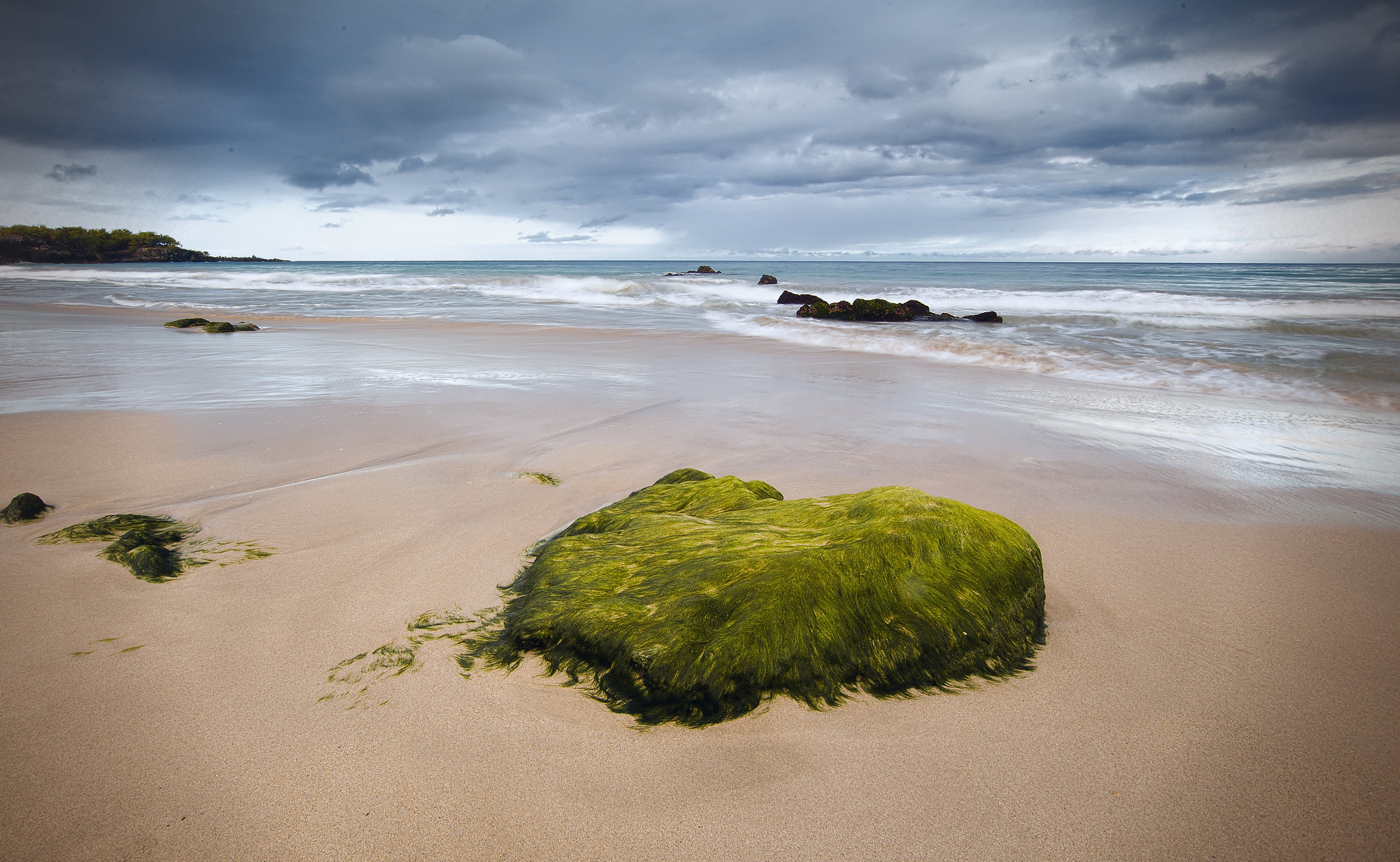 Sigma 10-20mm F3.5 EX DC HSM sample photo. On the beach photography