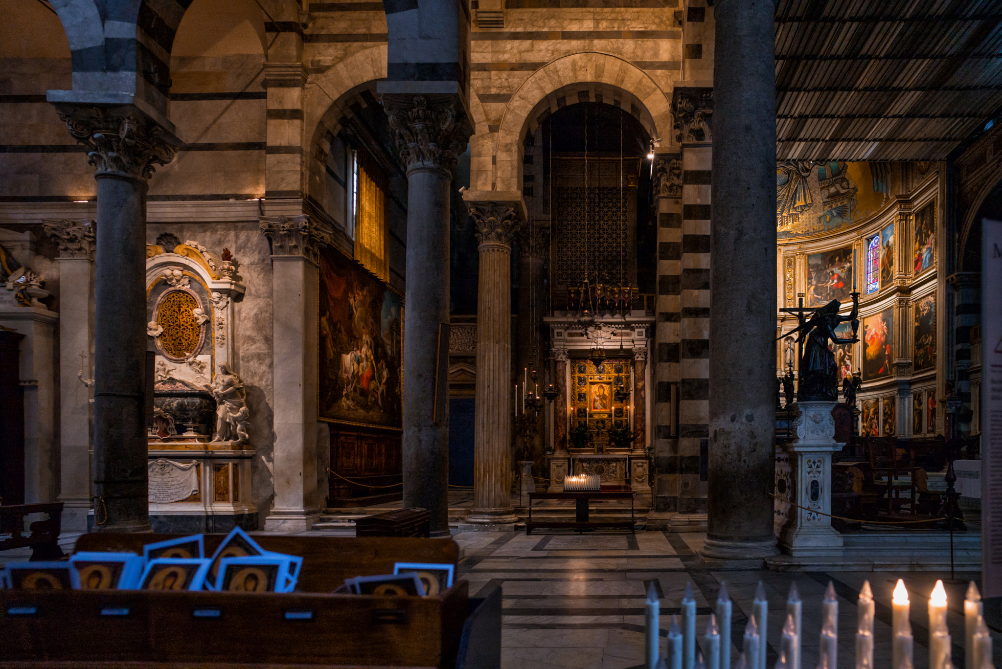 Leica Super-Elmar-M 21mm F3.4 ASPH sample photo. Inside pisa cathedral facade photography