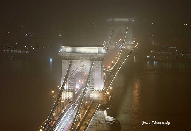 Canon EF 28-80mm f/3.5-5.6 sample photo. Chain bridge in the mist photography