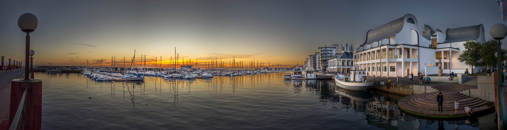 Sony a7R + Sony E 16mm F2.8 sample photo. Dunkers at north harbour helsingborg photography