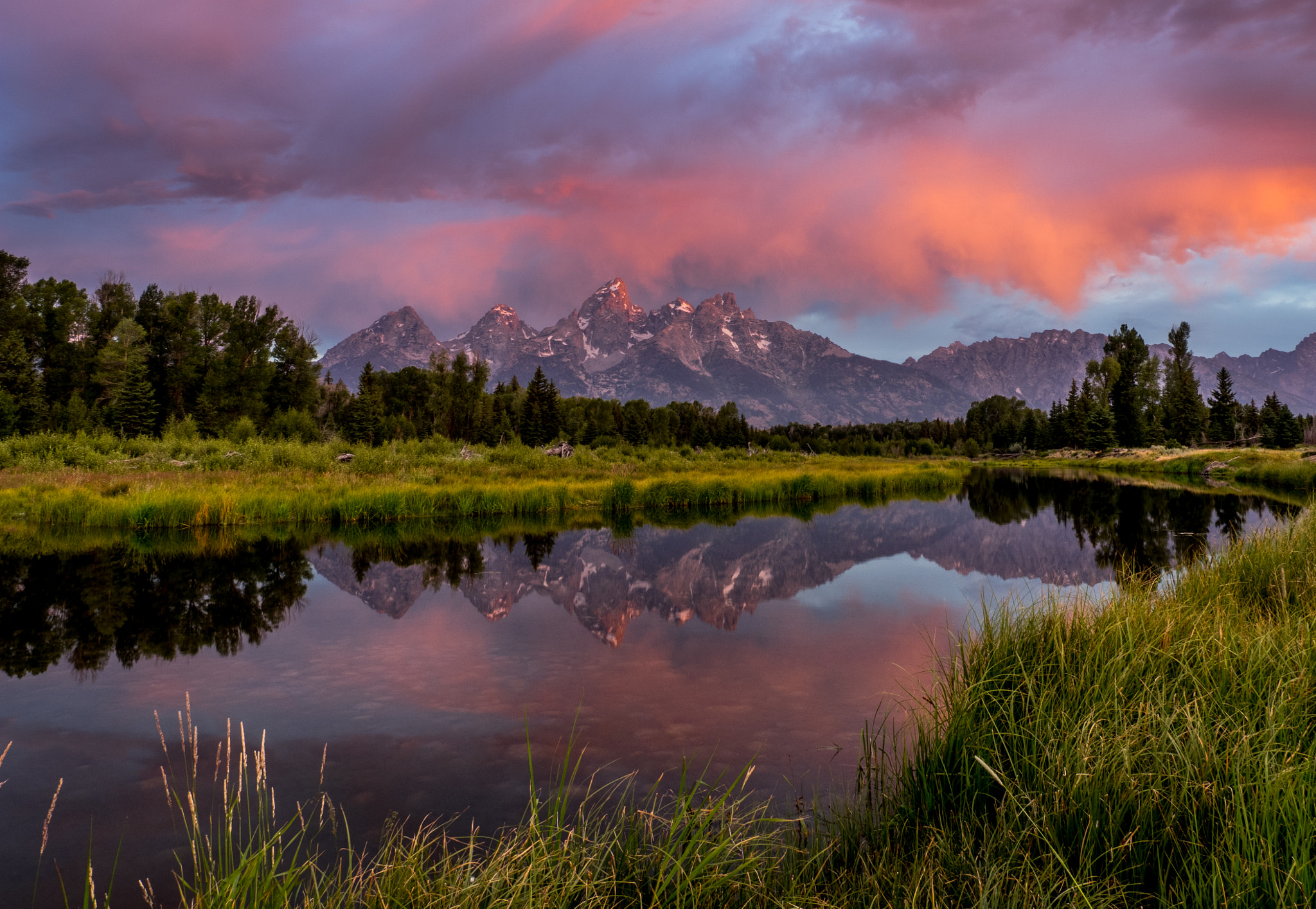 Olympus OM-D E-M1 + OLYMPUS 11-22mm Lens sample photo. Sunrise over grand tetons photography