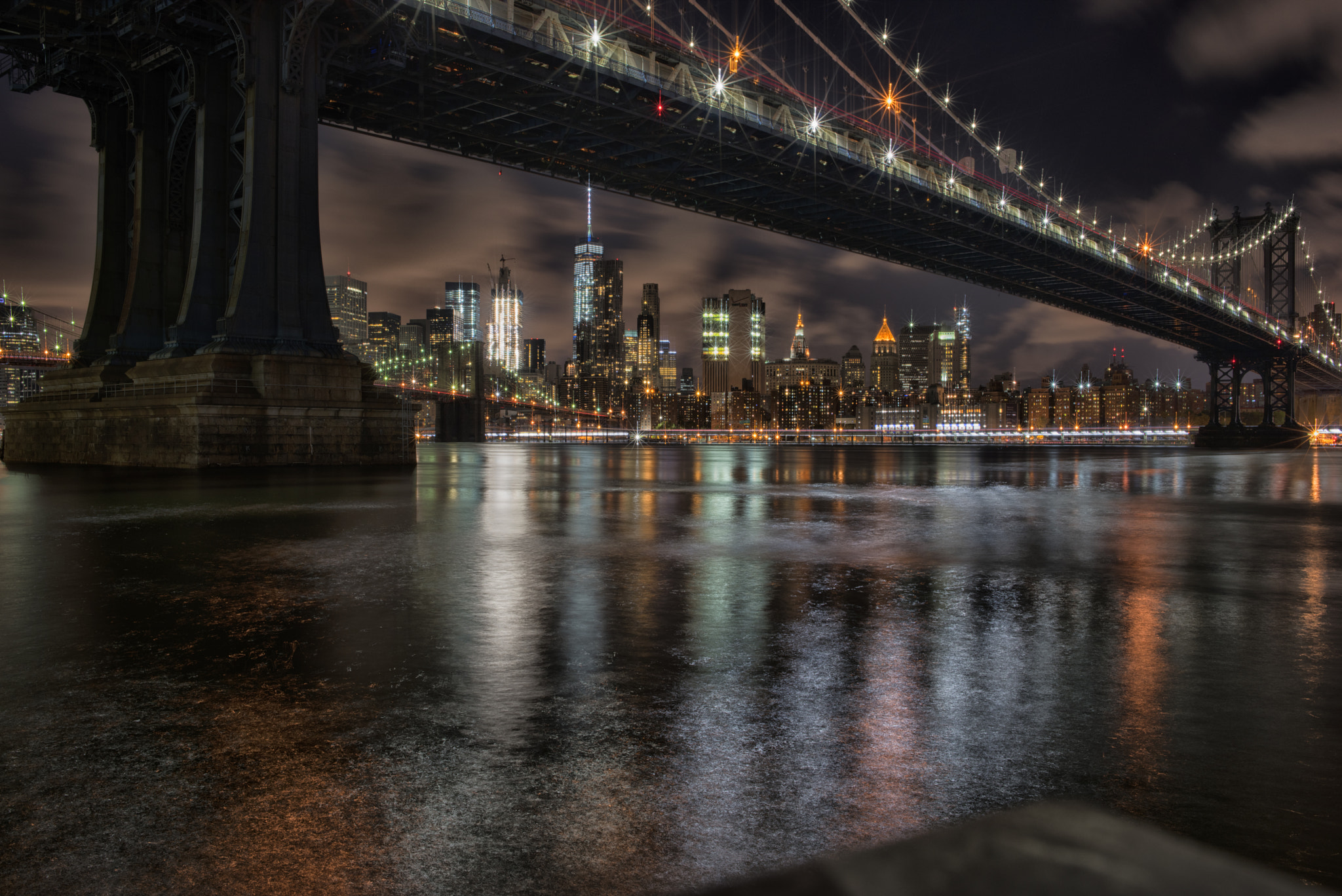 Nikon D810 + Nikon AF-S Nikkor 28mm F1.8G sample photo. New york view from dumbo photography