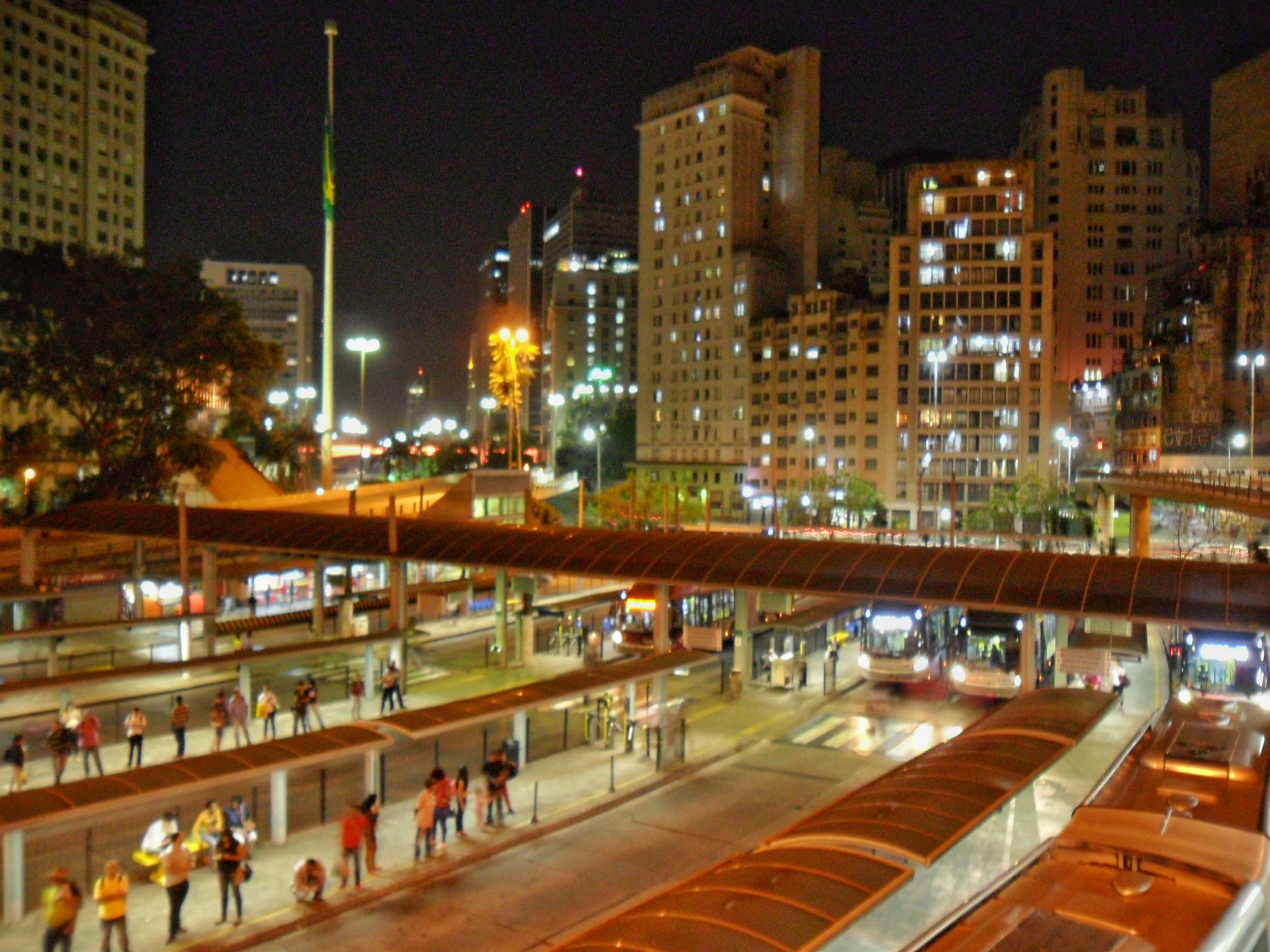 Samsung ES70, ES71 / VLUU ES70, ES71 /  SL600 sample photo. São paulo at night photography