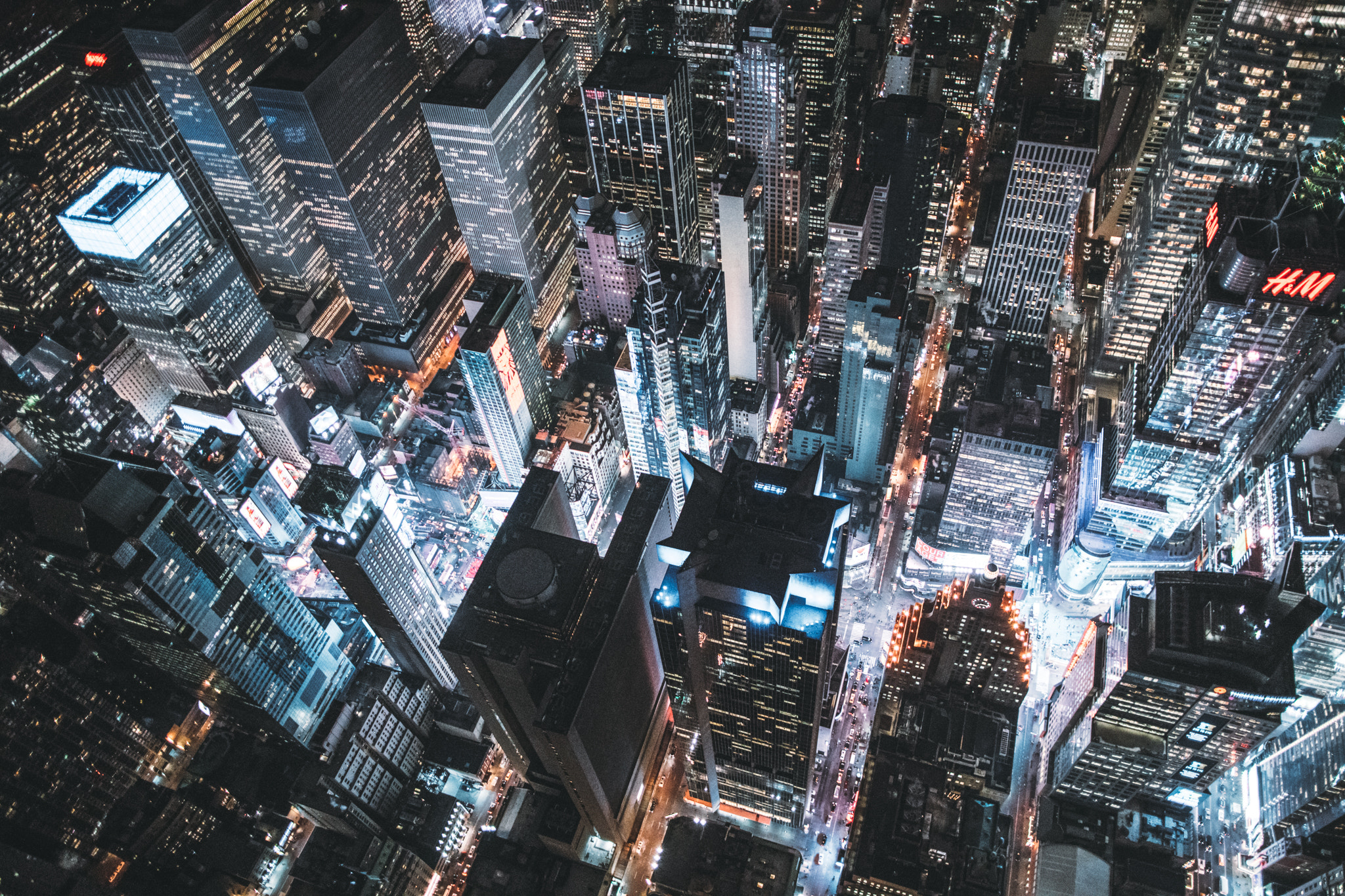 Sony a7R II + Canon EF 24mm F1.4L II USM sample photo. Times square from above photography