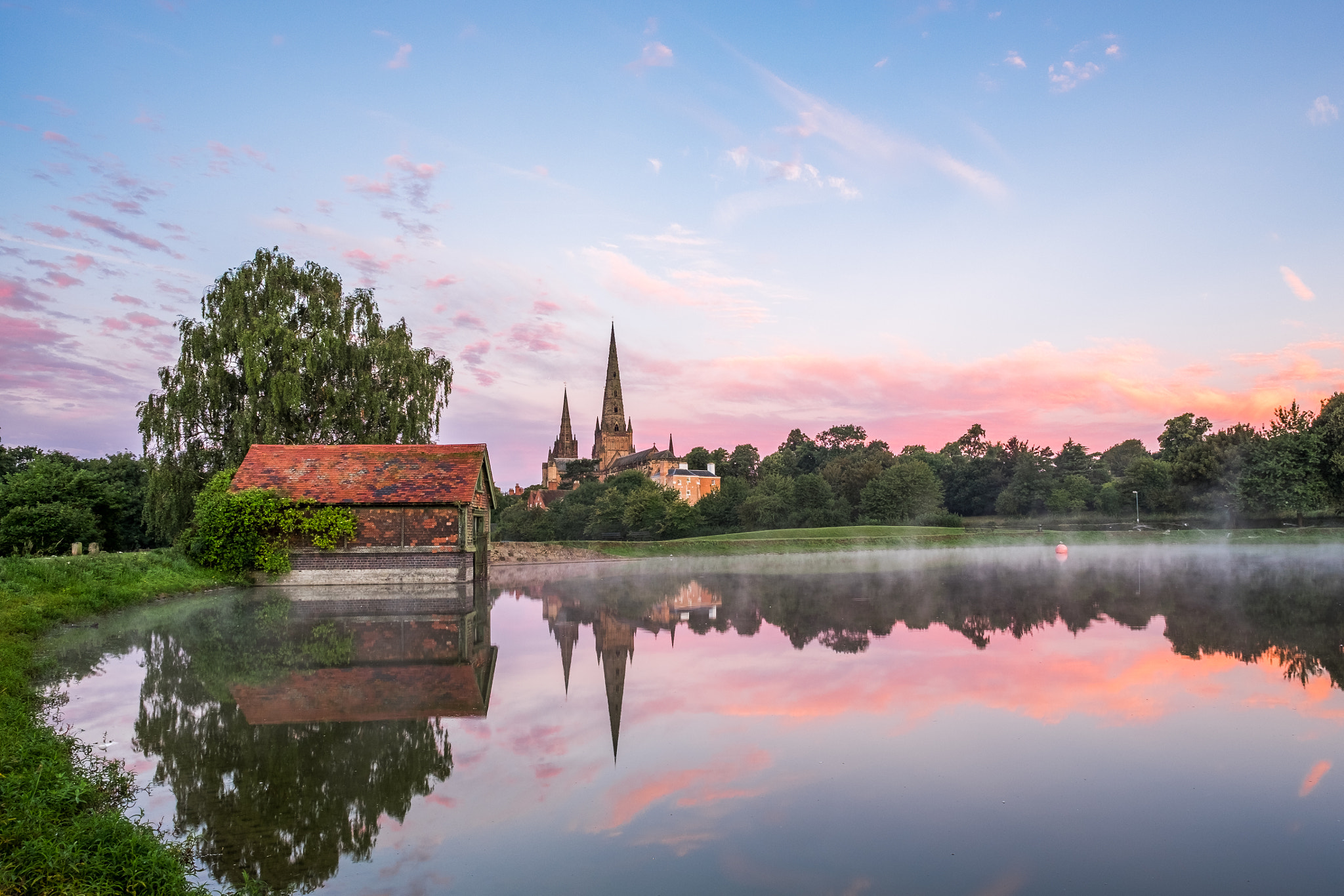 Fujifilm X-T10 + Fujifilm XF 14mm F2.8 R sample photo. Stowe pool & lichfield cathedral photography