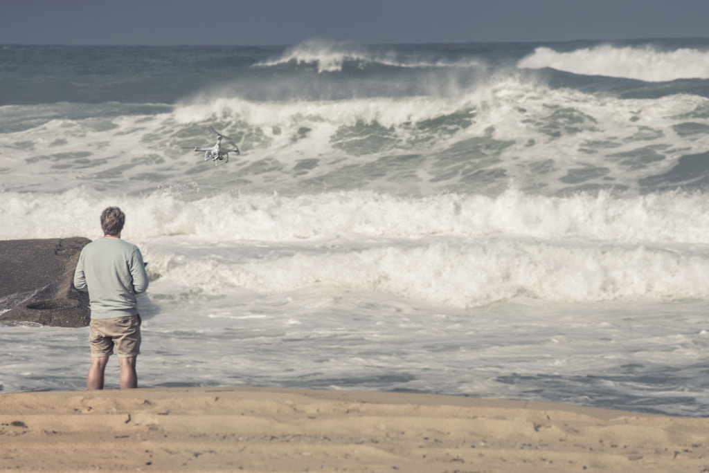 drone pilot @ the beach by Jochen Conrad on 500px.com